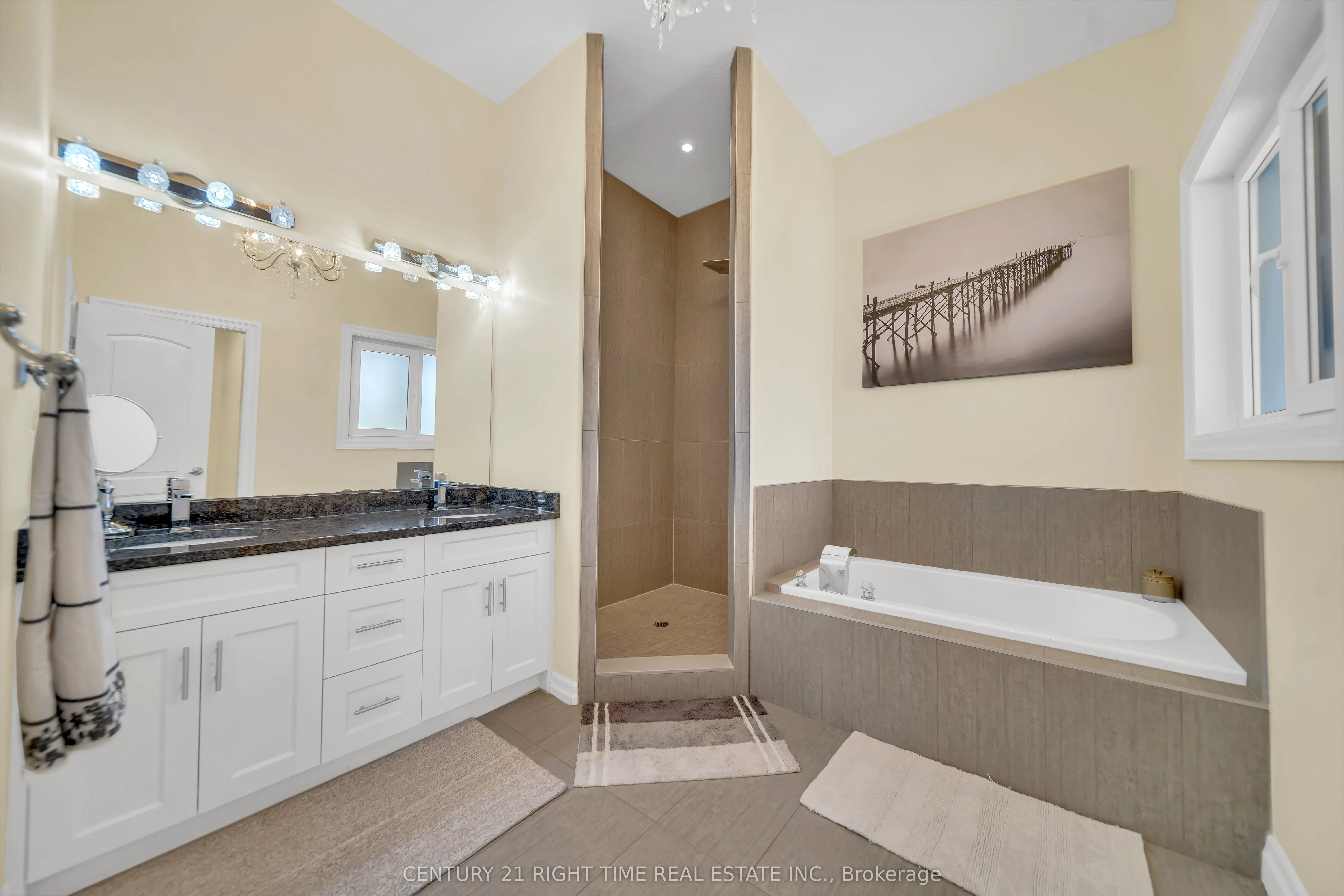 50 HORSESHOE Crescent