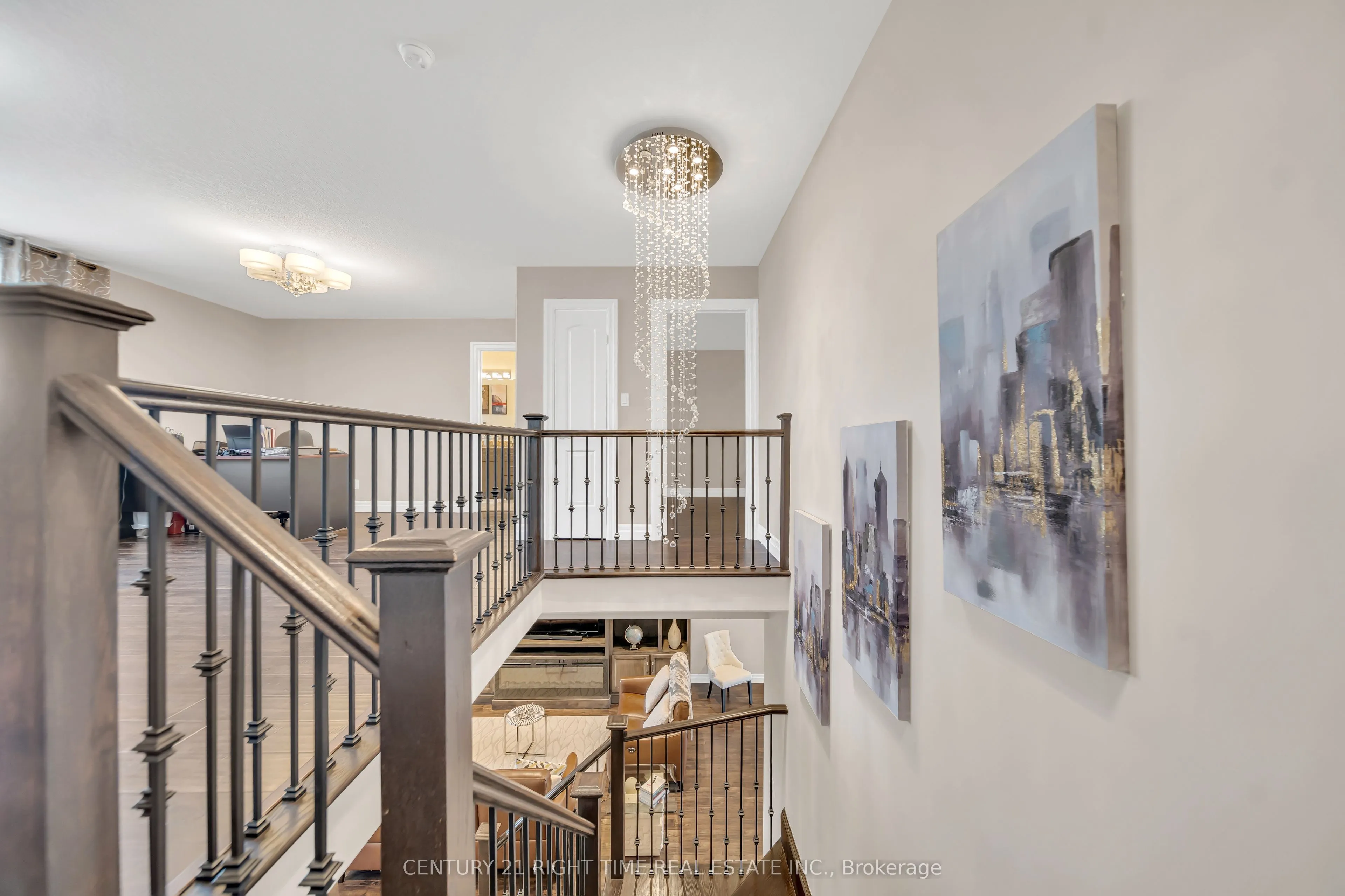 50 HORSESHOE Crescent