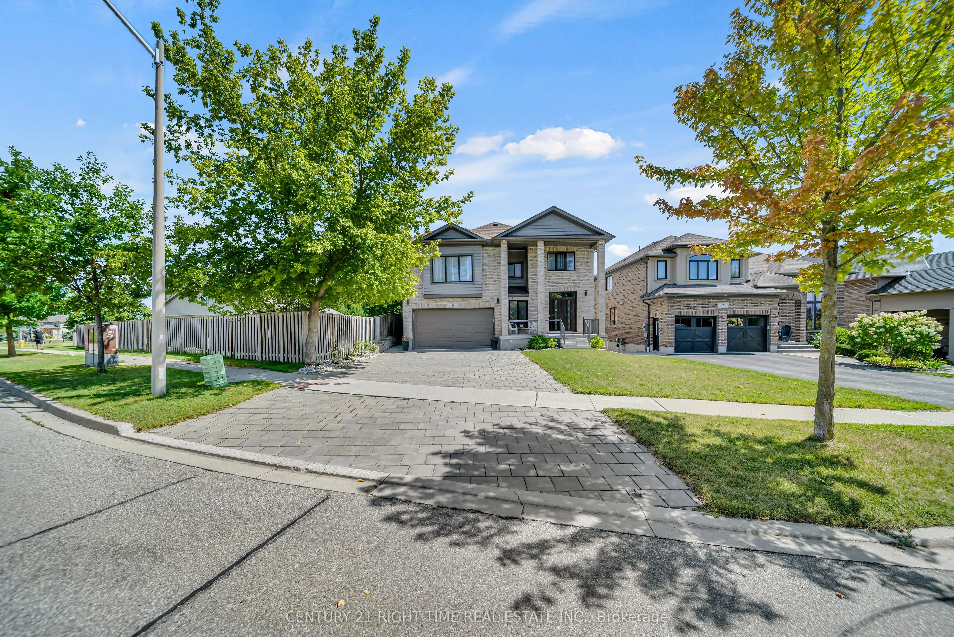 50 HORSESHOE Crescent