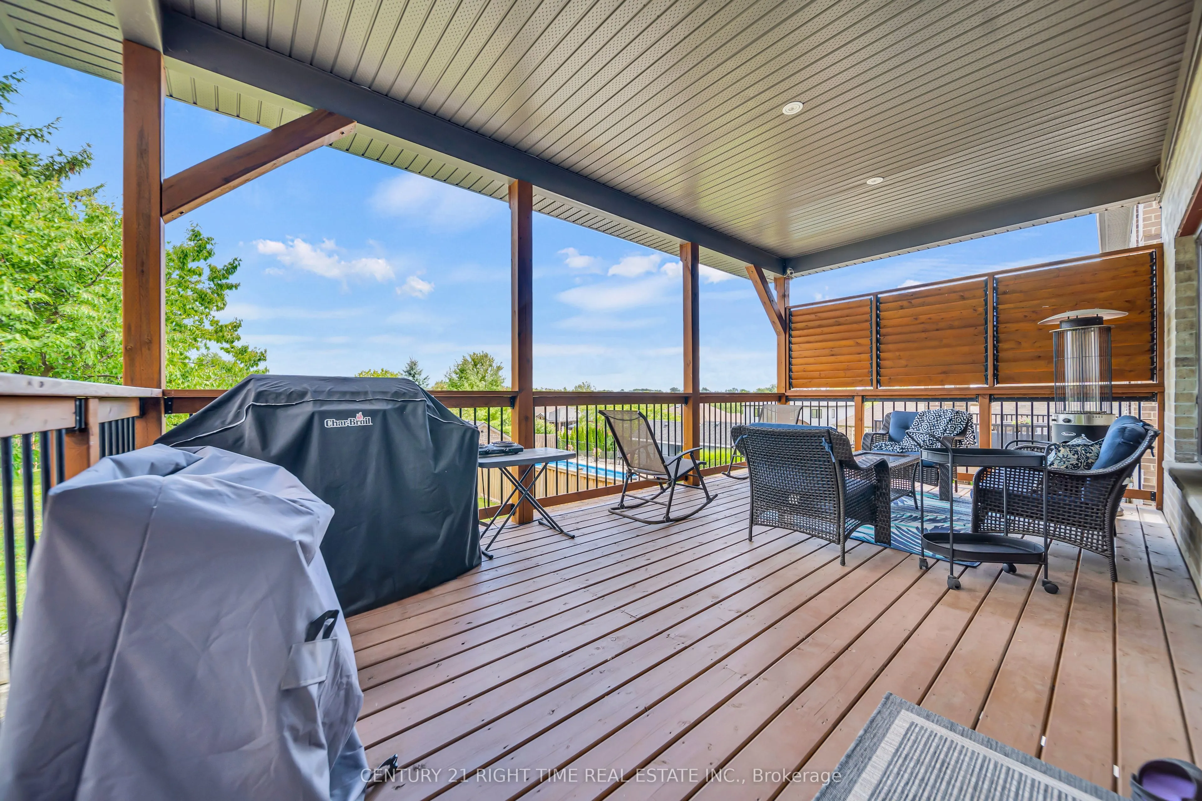 50 HORSESHOE Crescent