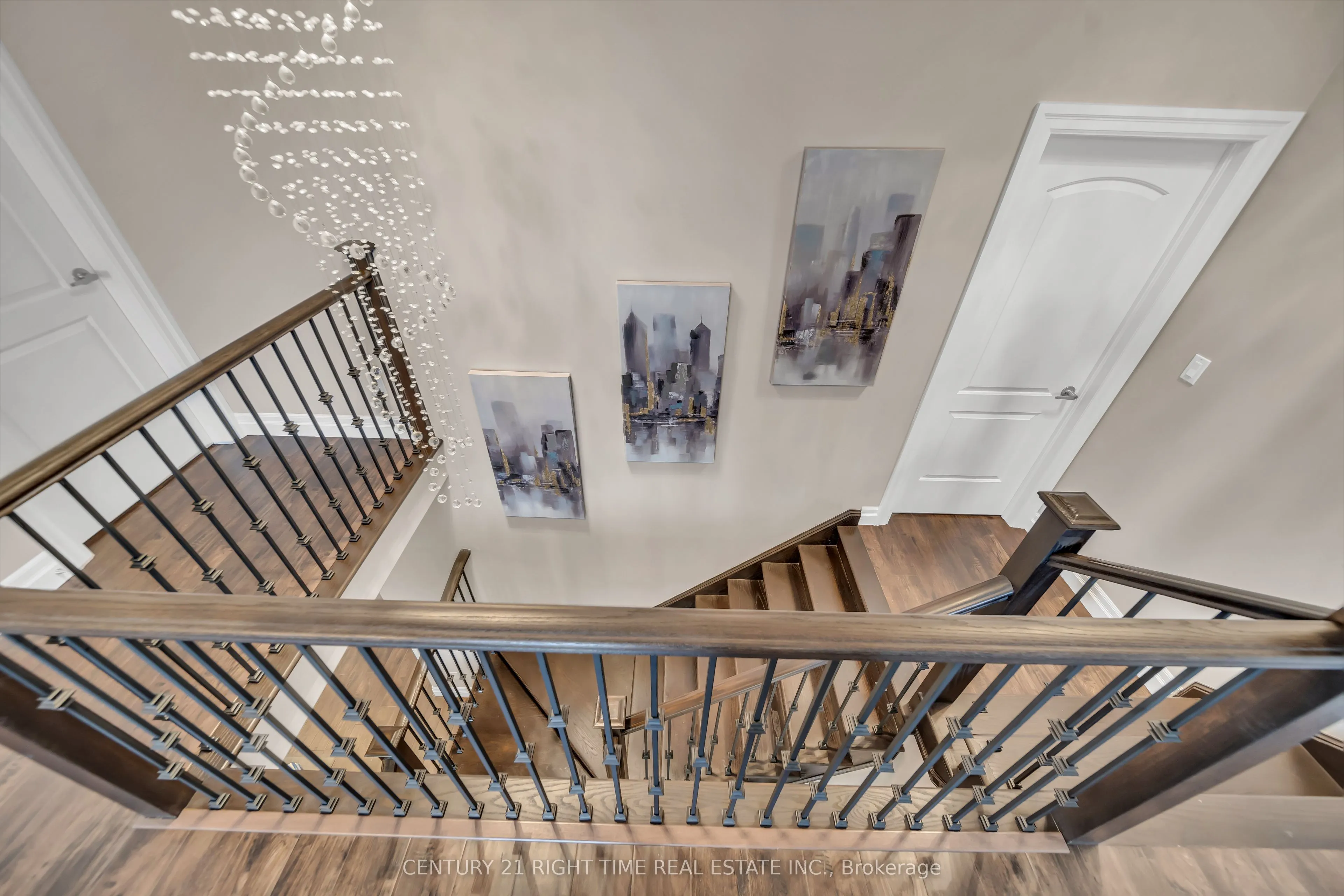 50 HORSESHOE Crescent