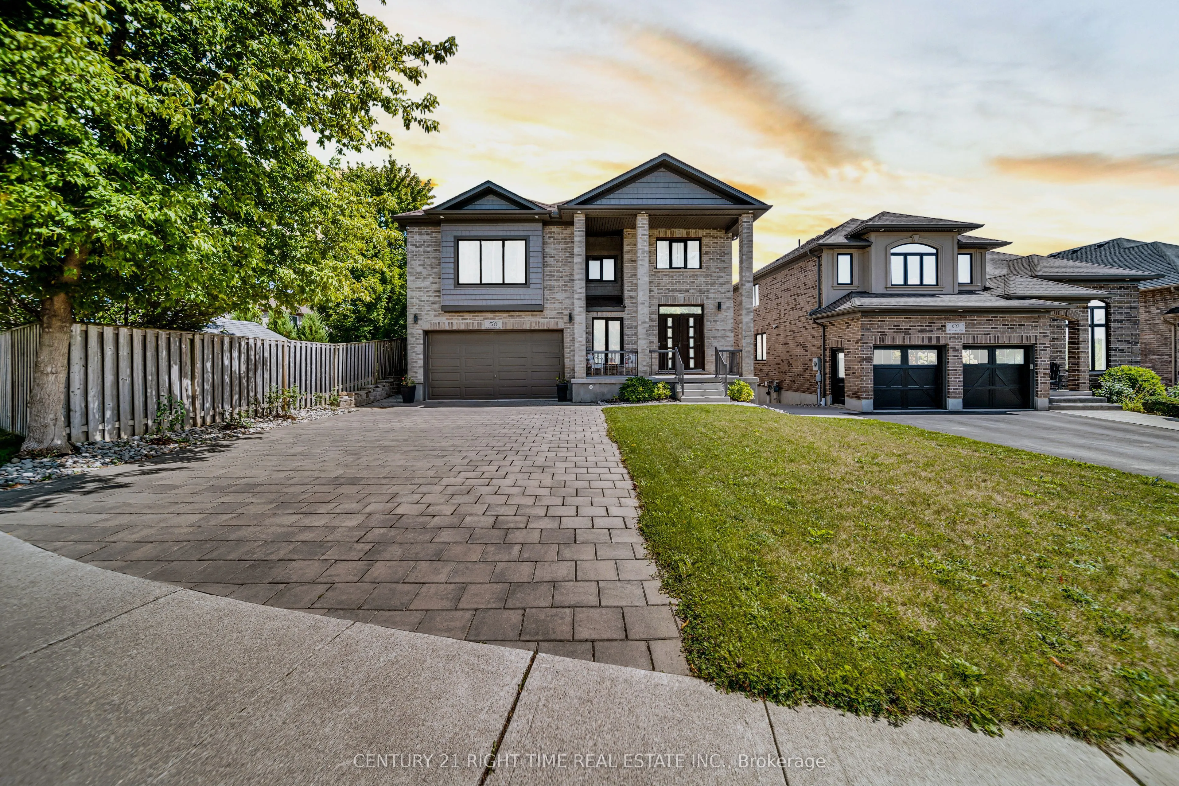 50 HORSESHOE Crescent