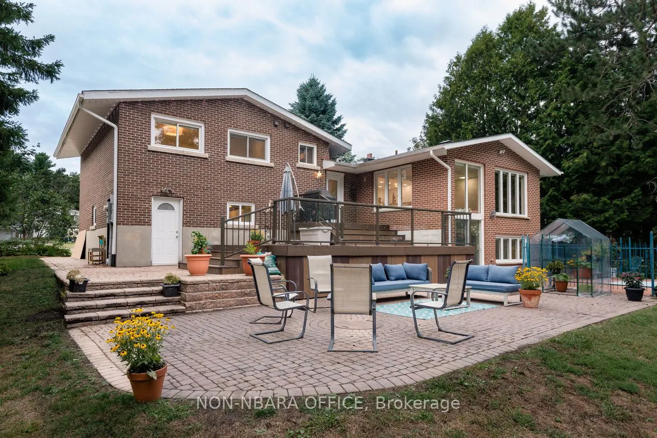 1176 GLENWOOD Road
