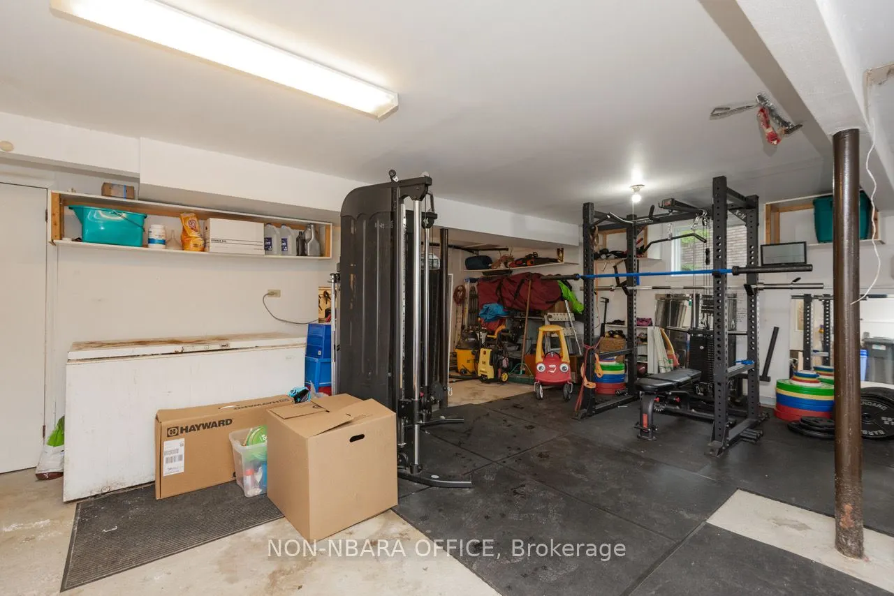 1176 GLENWOOD Road