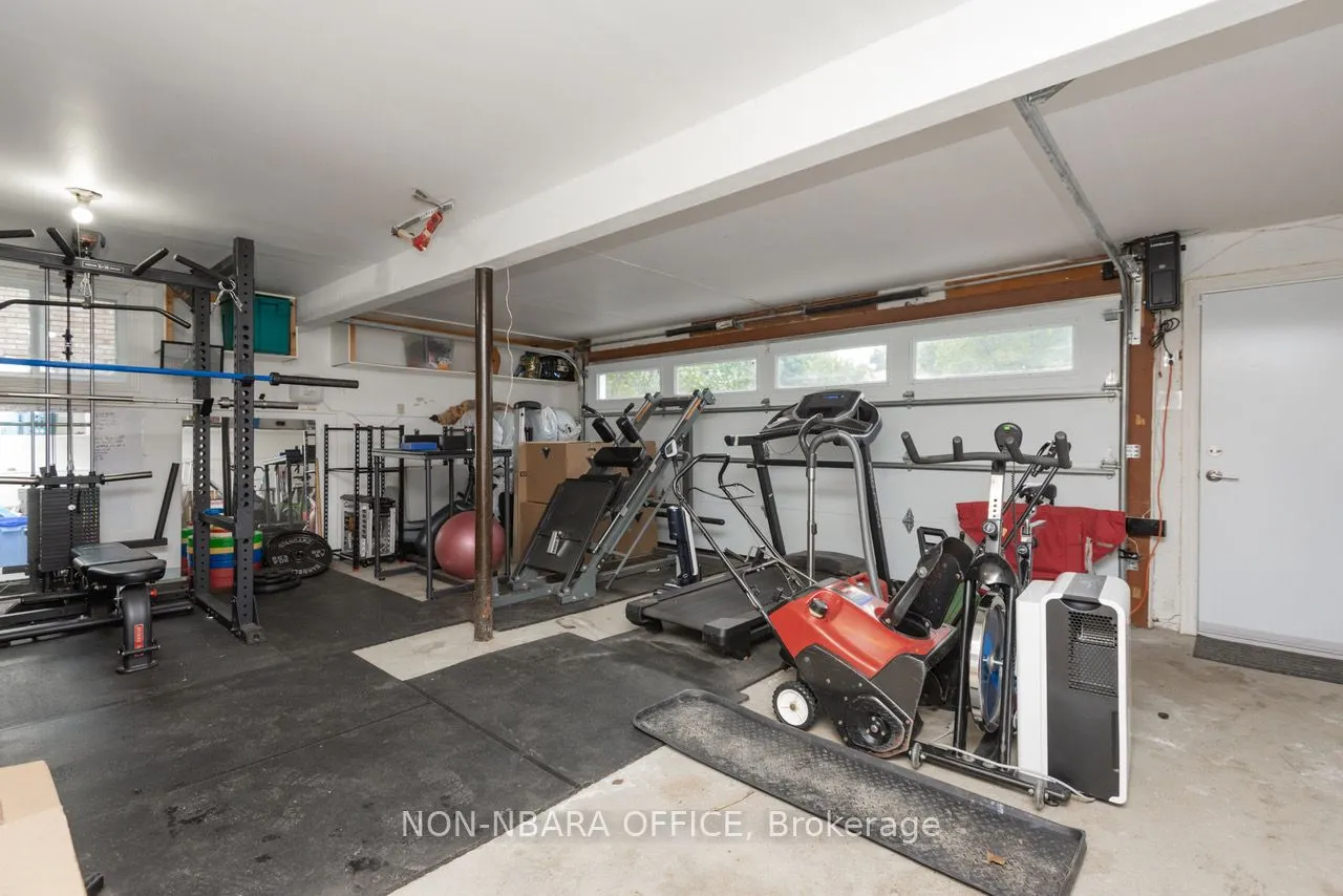 1176 GLENWOOD Road