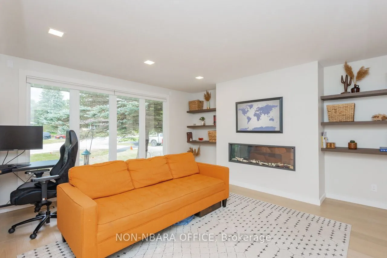 1176 GLENWOOD Road