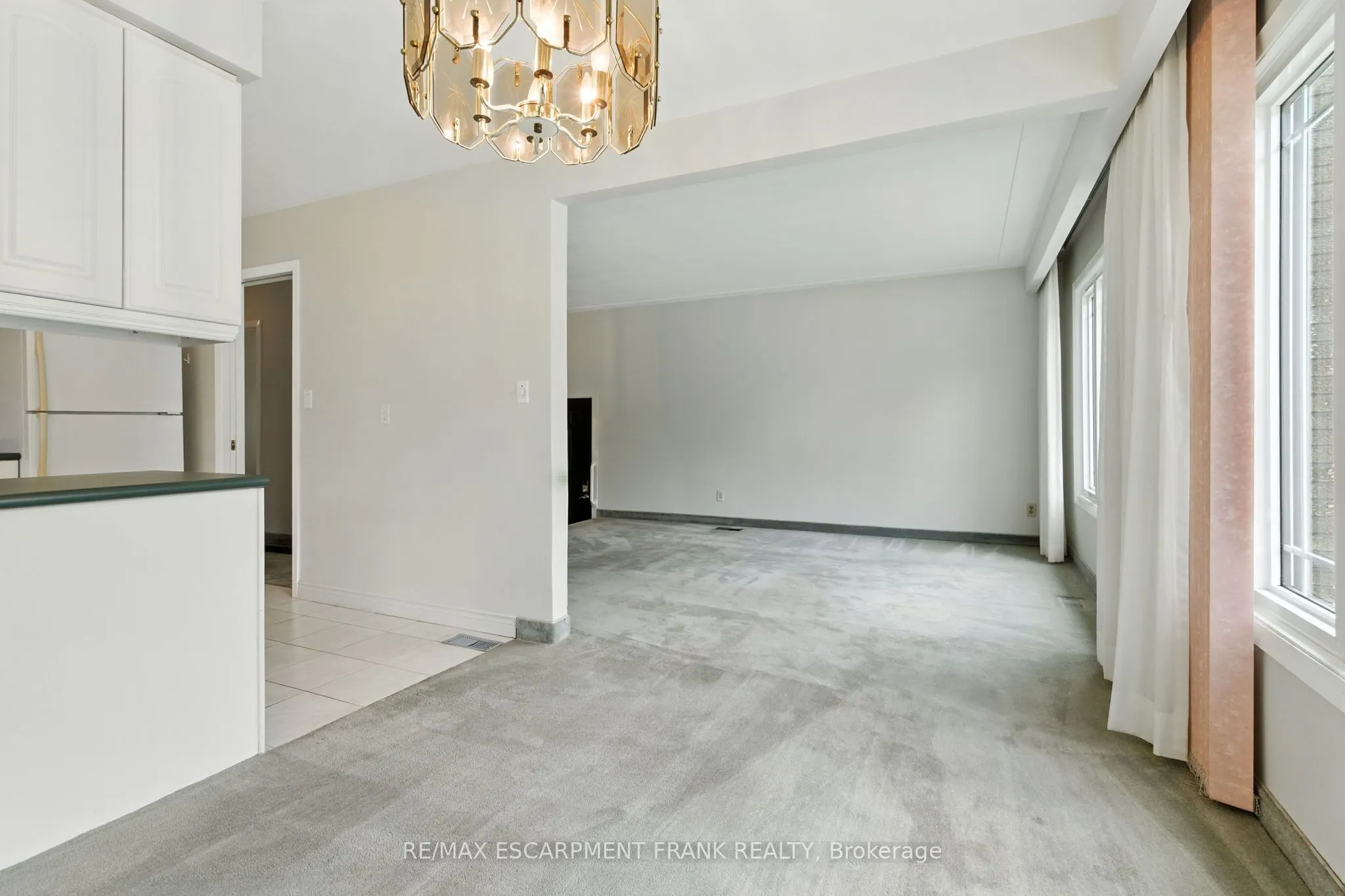 24 Meadowlark Drive