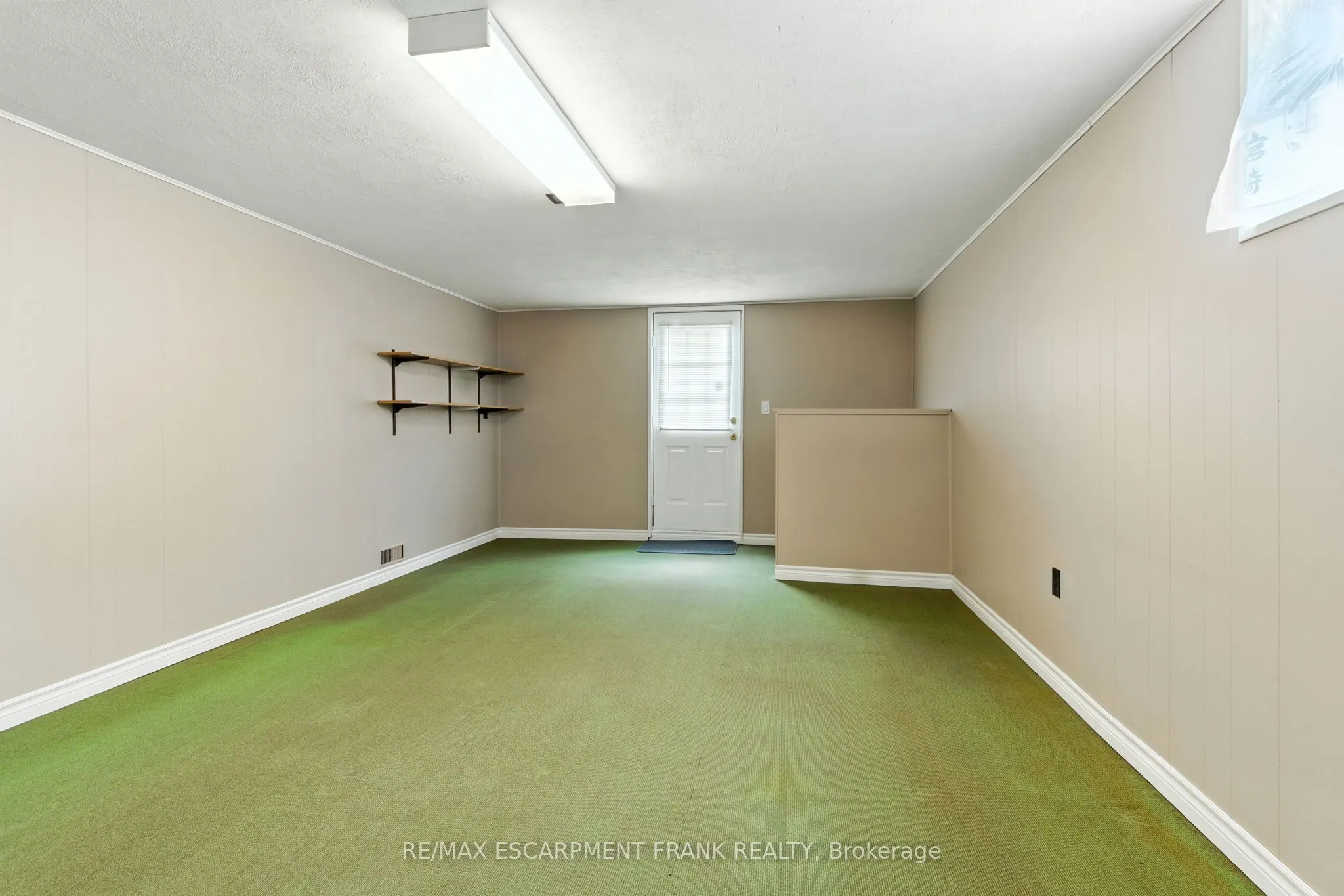 24 Meadowlark Drive