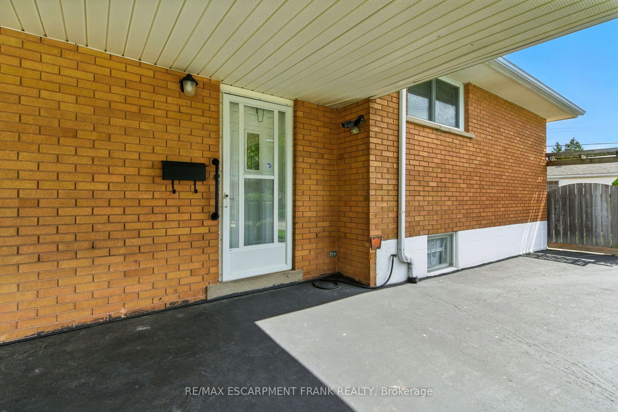 24 Meadowlark Drive
