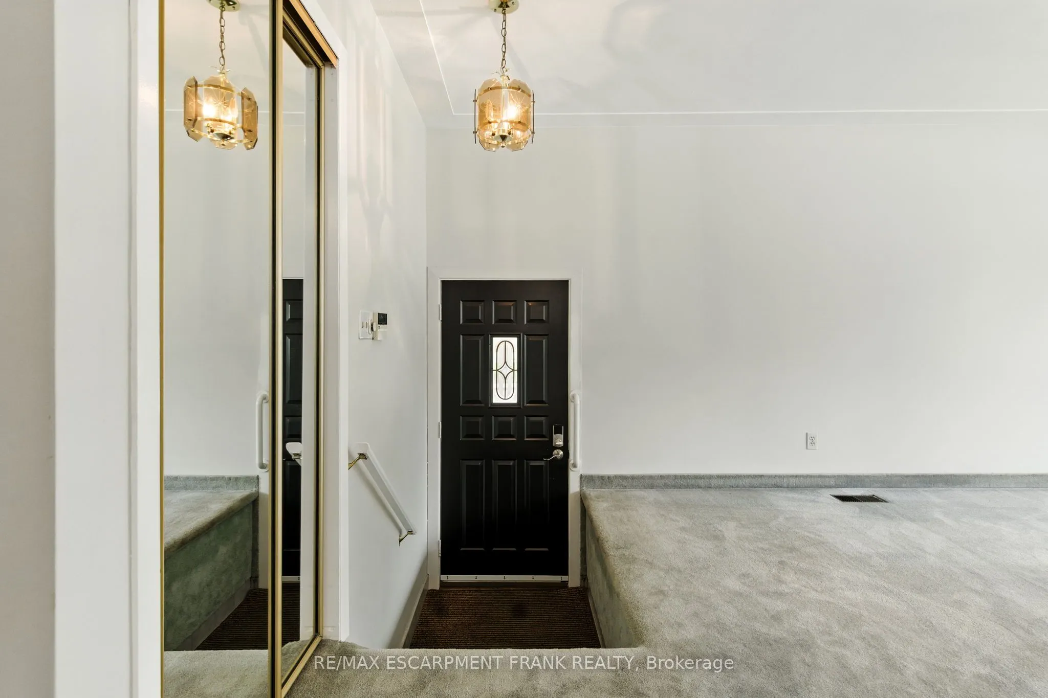 24 Meadowlark Drive