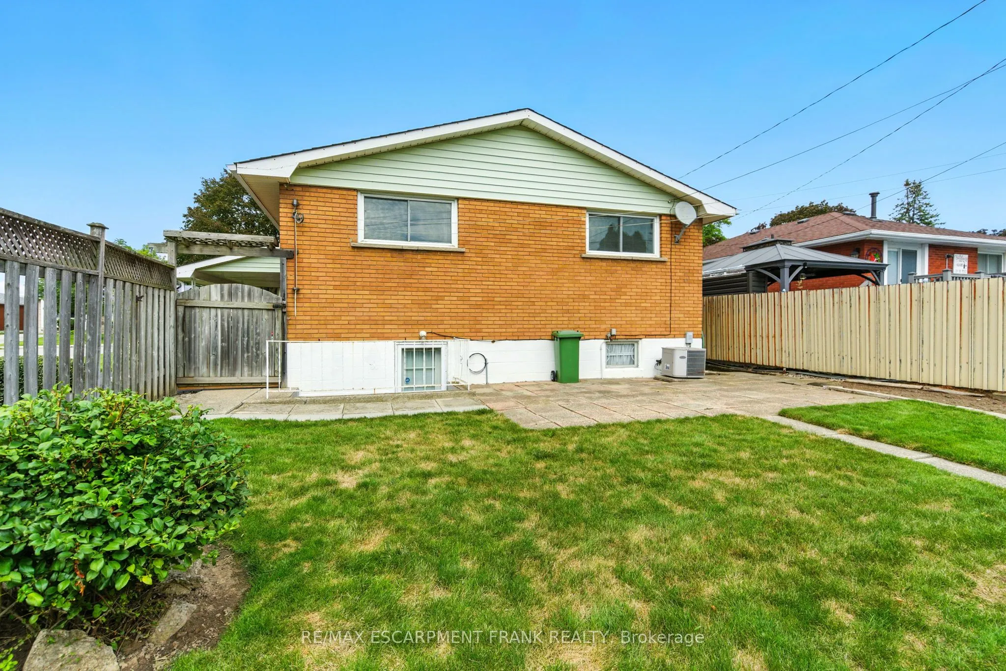 24 Meadowlark Drive