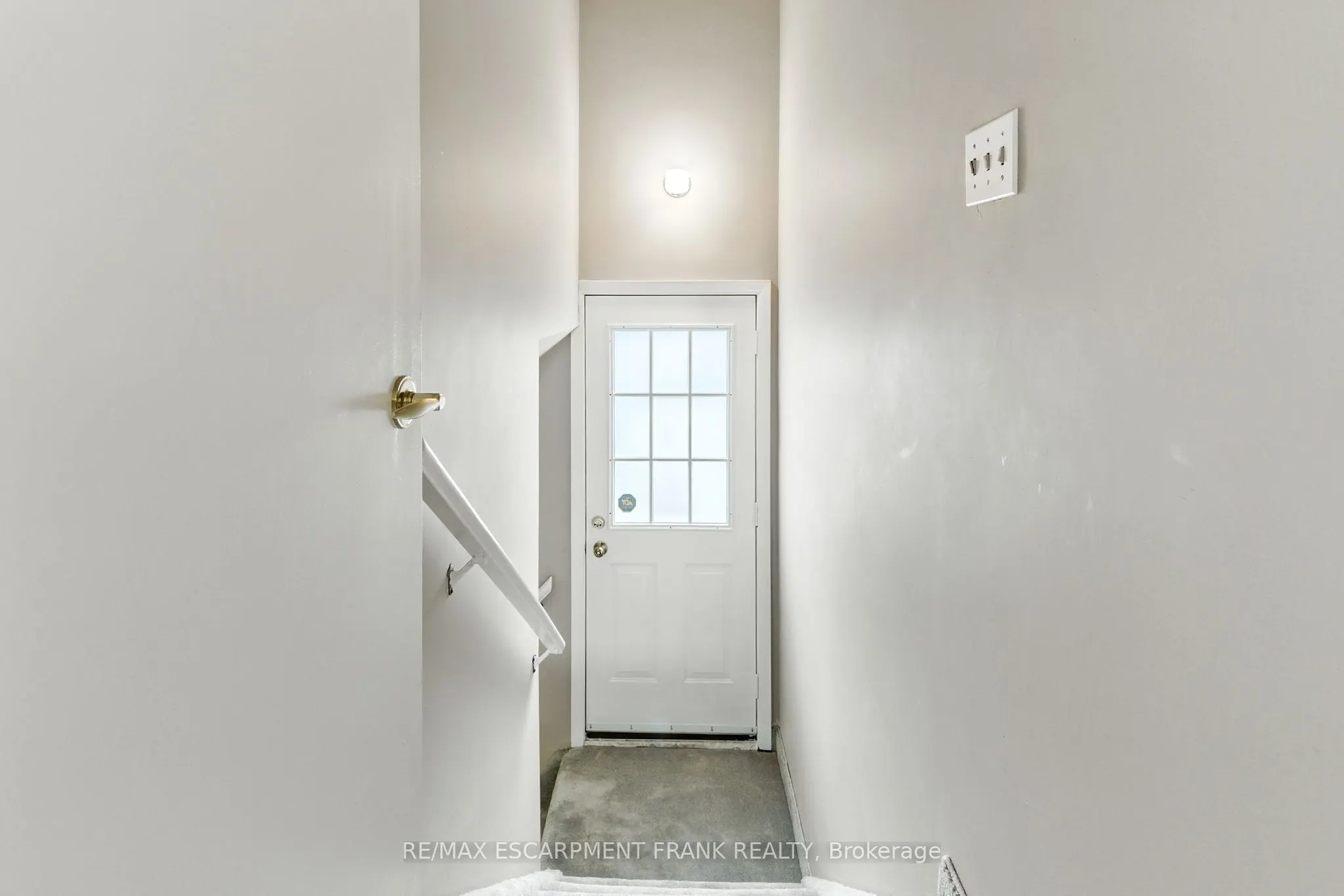 24 Meadowlark Drive