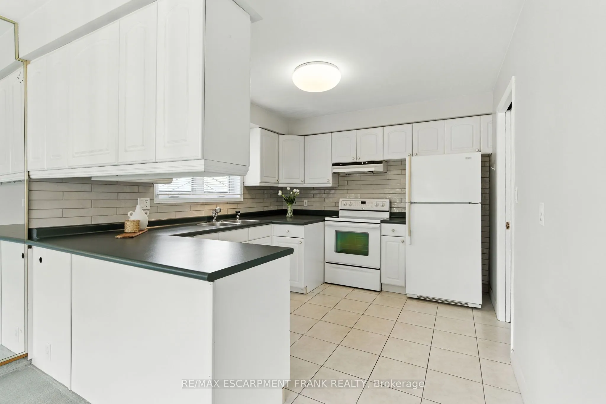 24 Meadowlark Drive