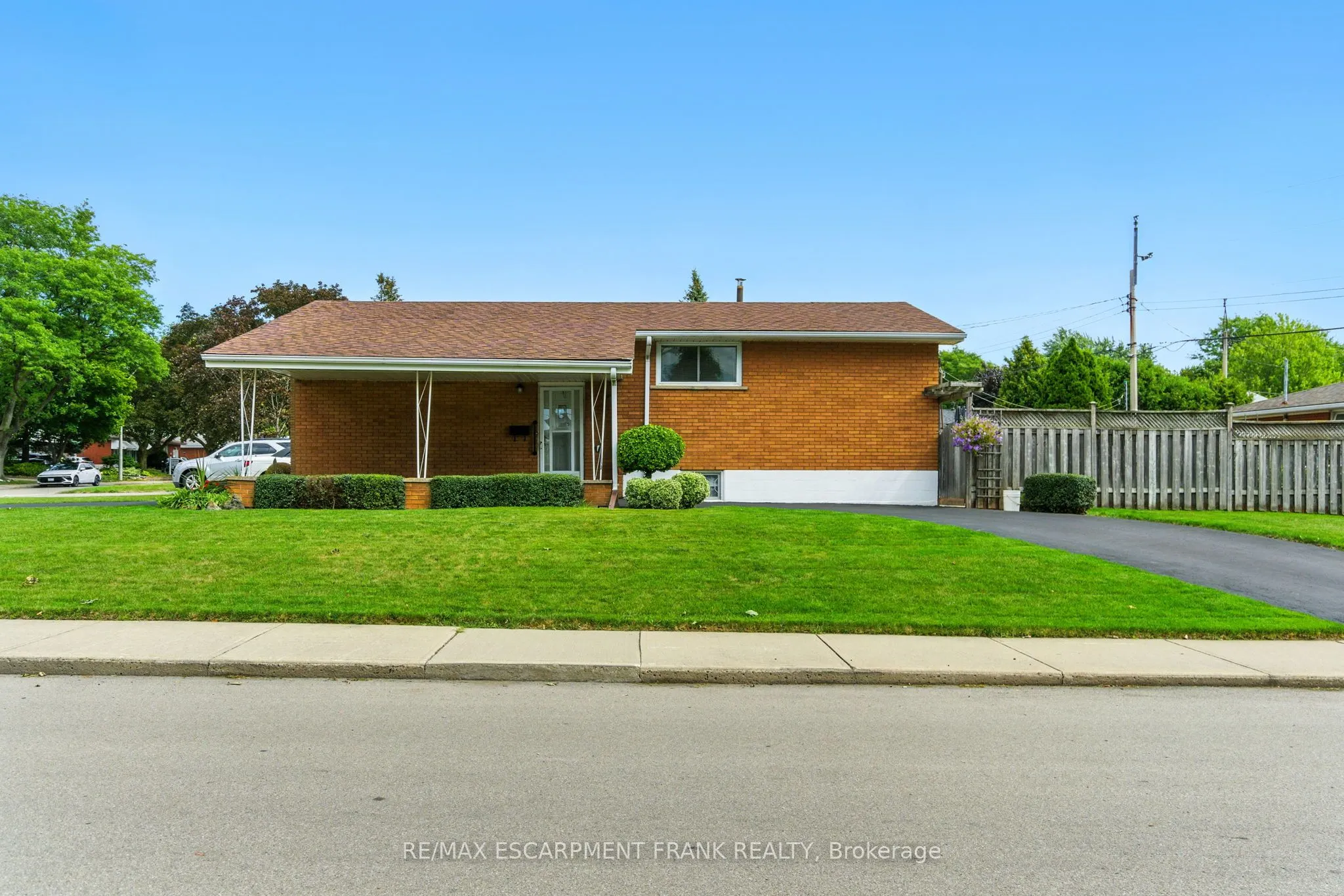 24 Meadowlark Drive