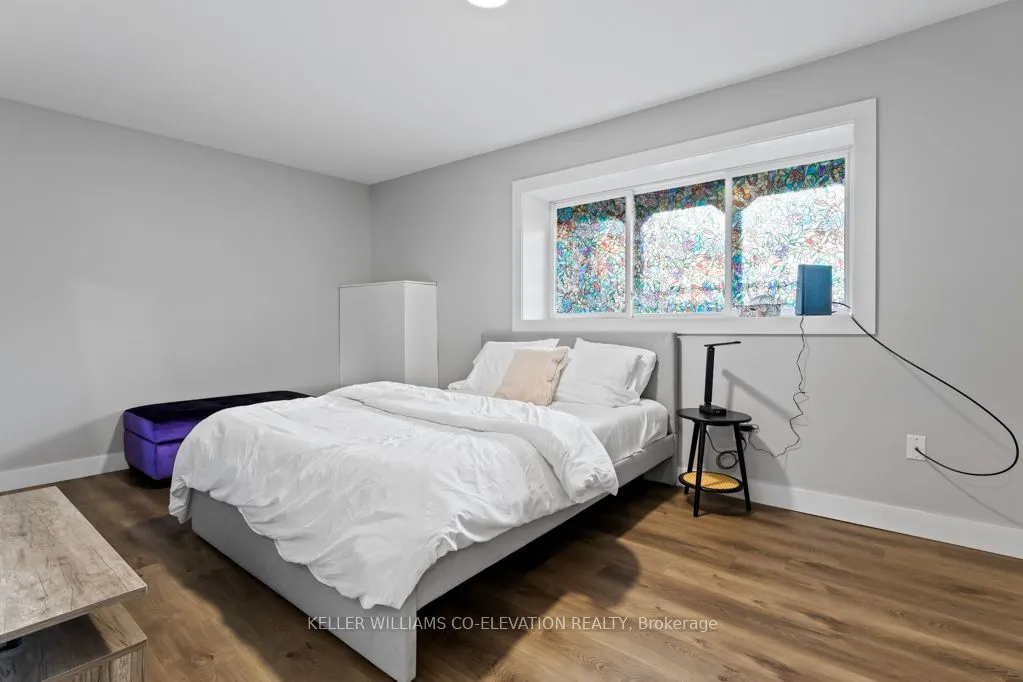 164-168 Picton Street E, #1