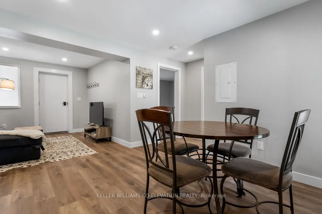 164-168 Picton Street E, #2