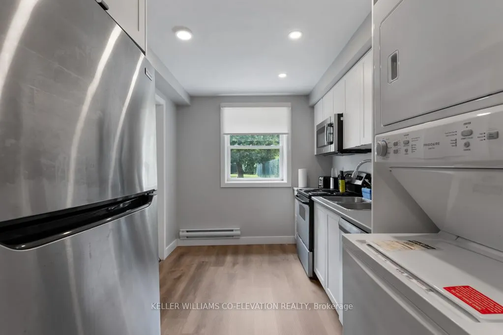 164-168 Picton Street E, #2