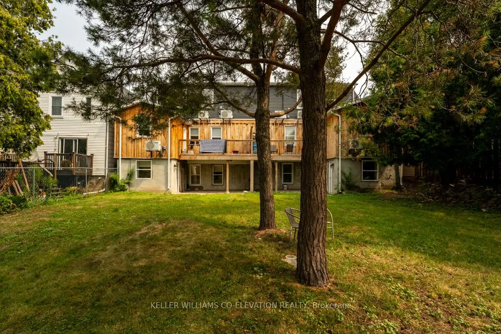 164-168 Picton Street E, #2