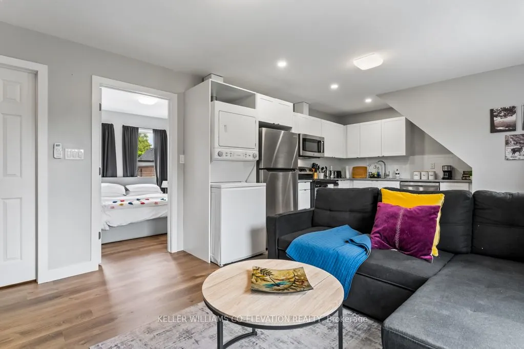 164-168 Picton Street E, #5