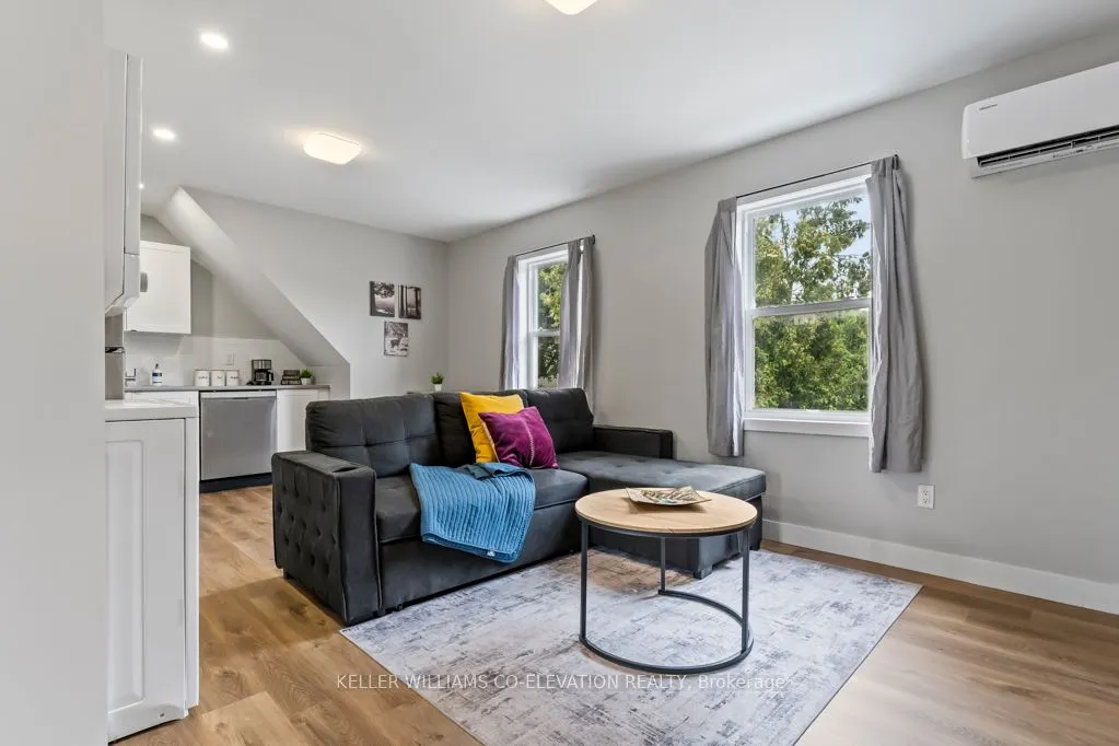 164-168 Picton Street E, #5