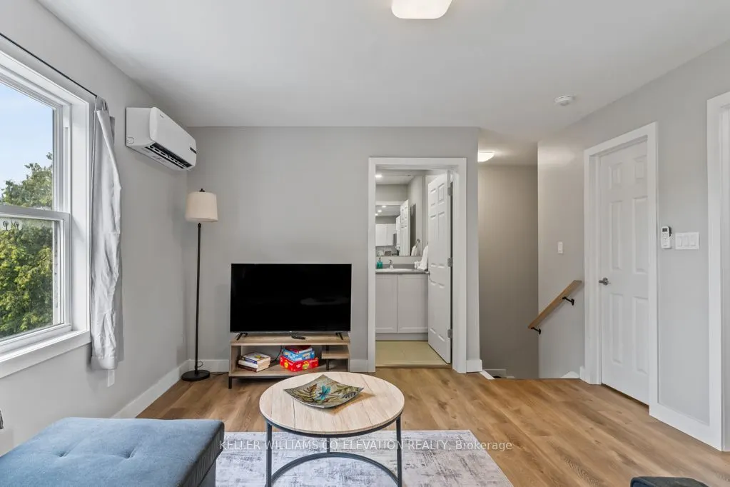 164-168 Picton Street E, #5