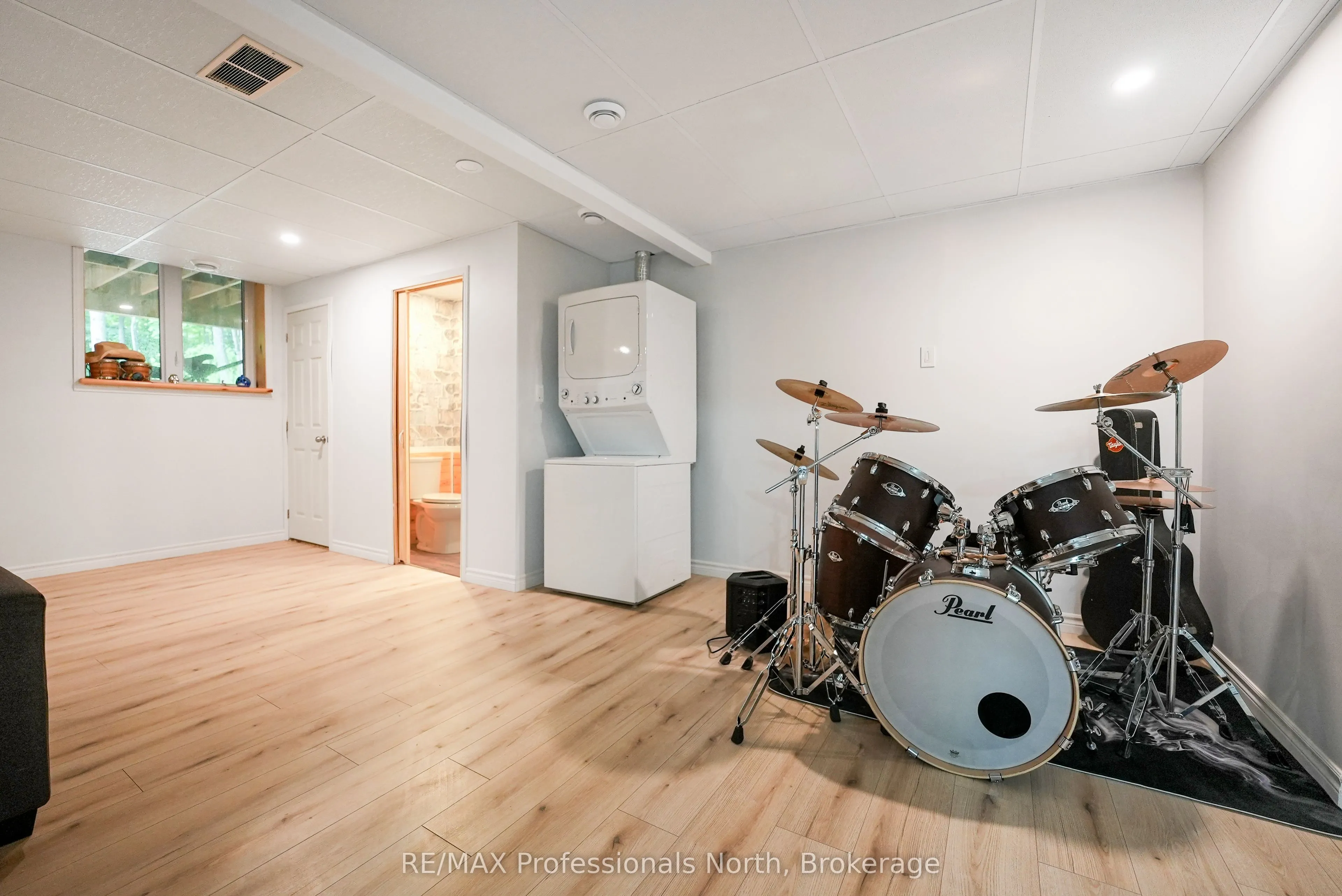 1065 Hendersons Road