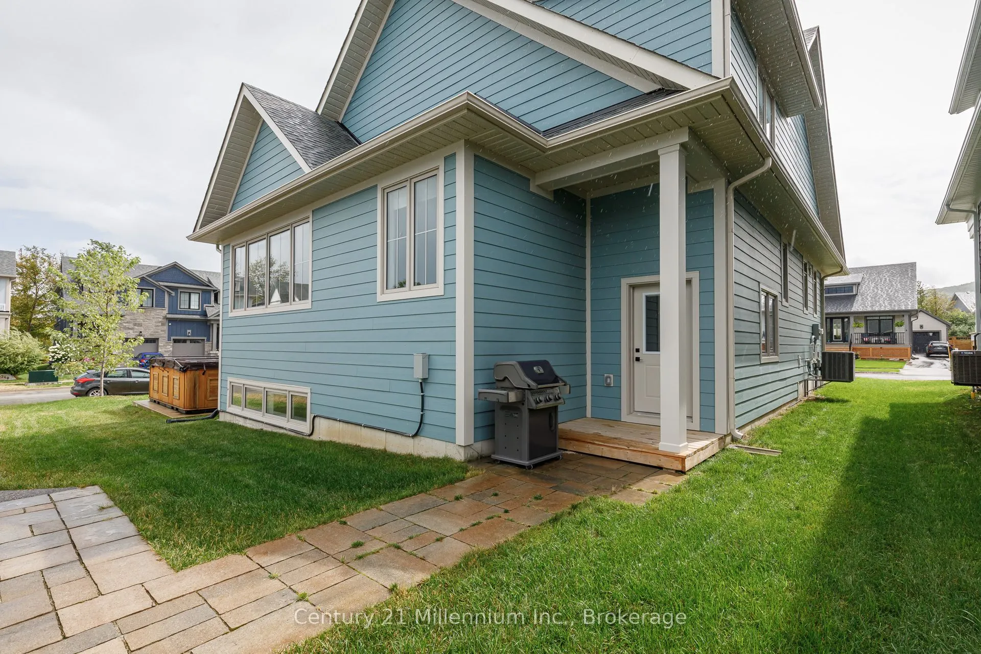 215 Courtland Street