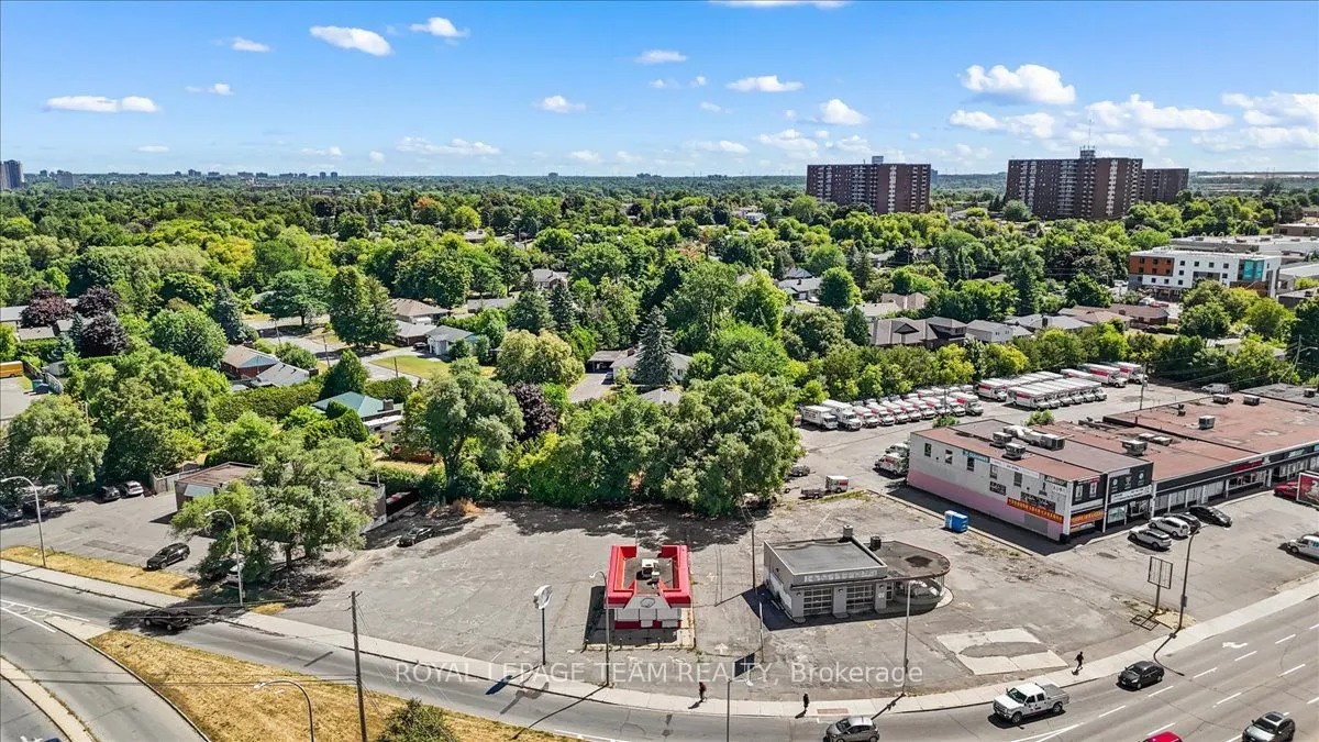 1503 Merivale Road