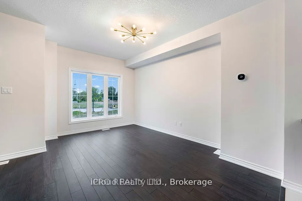 677 Park Road N, #133