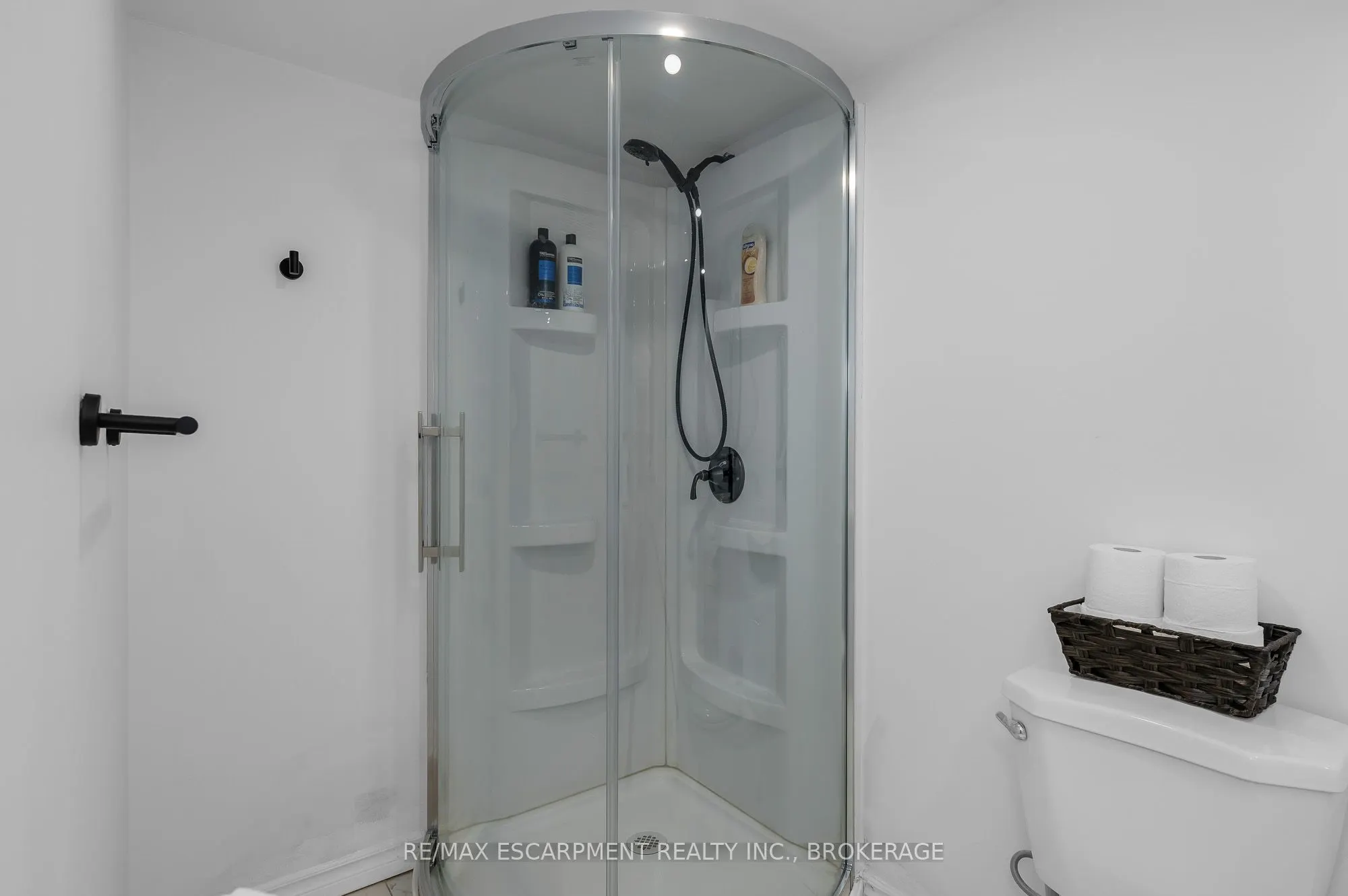 16 GOLDEN Boulevard E, #2