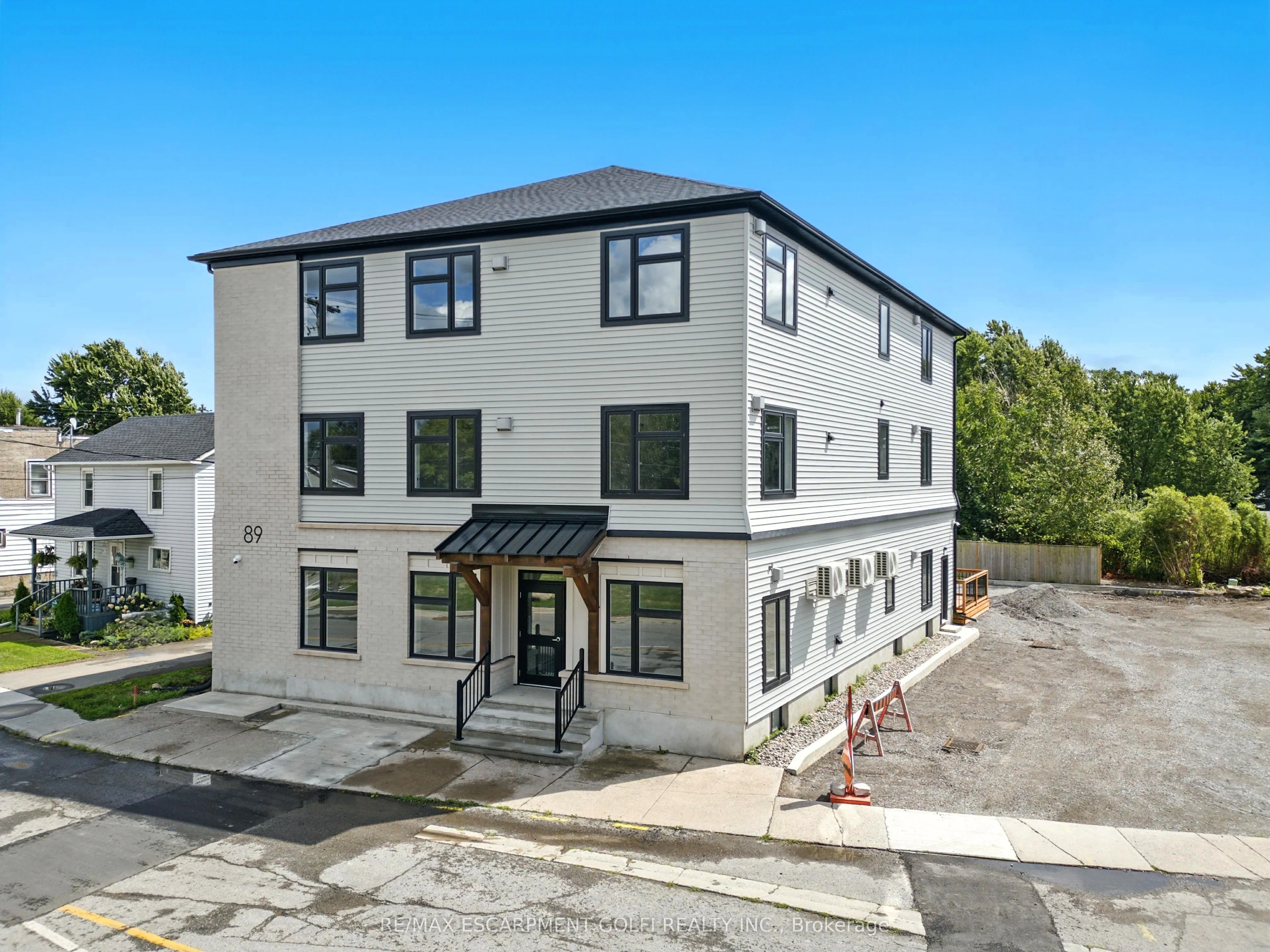 89 DURHAM Street, #301