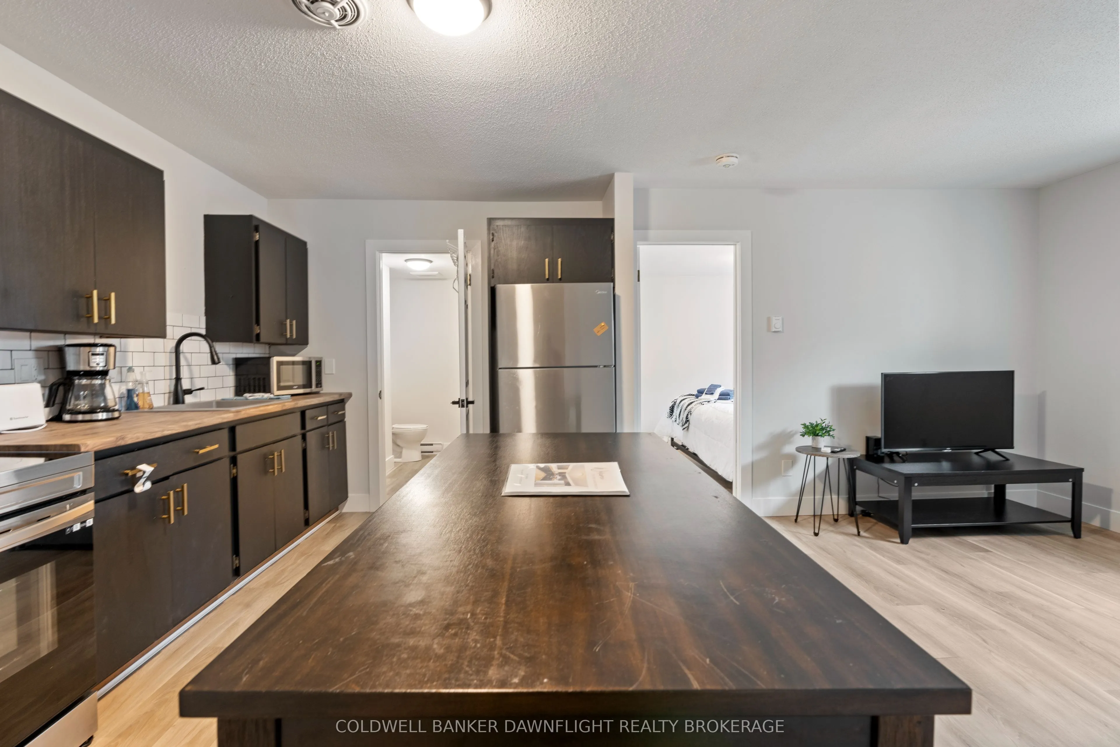 383 Main Street S, #4