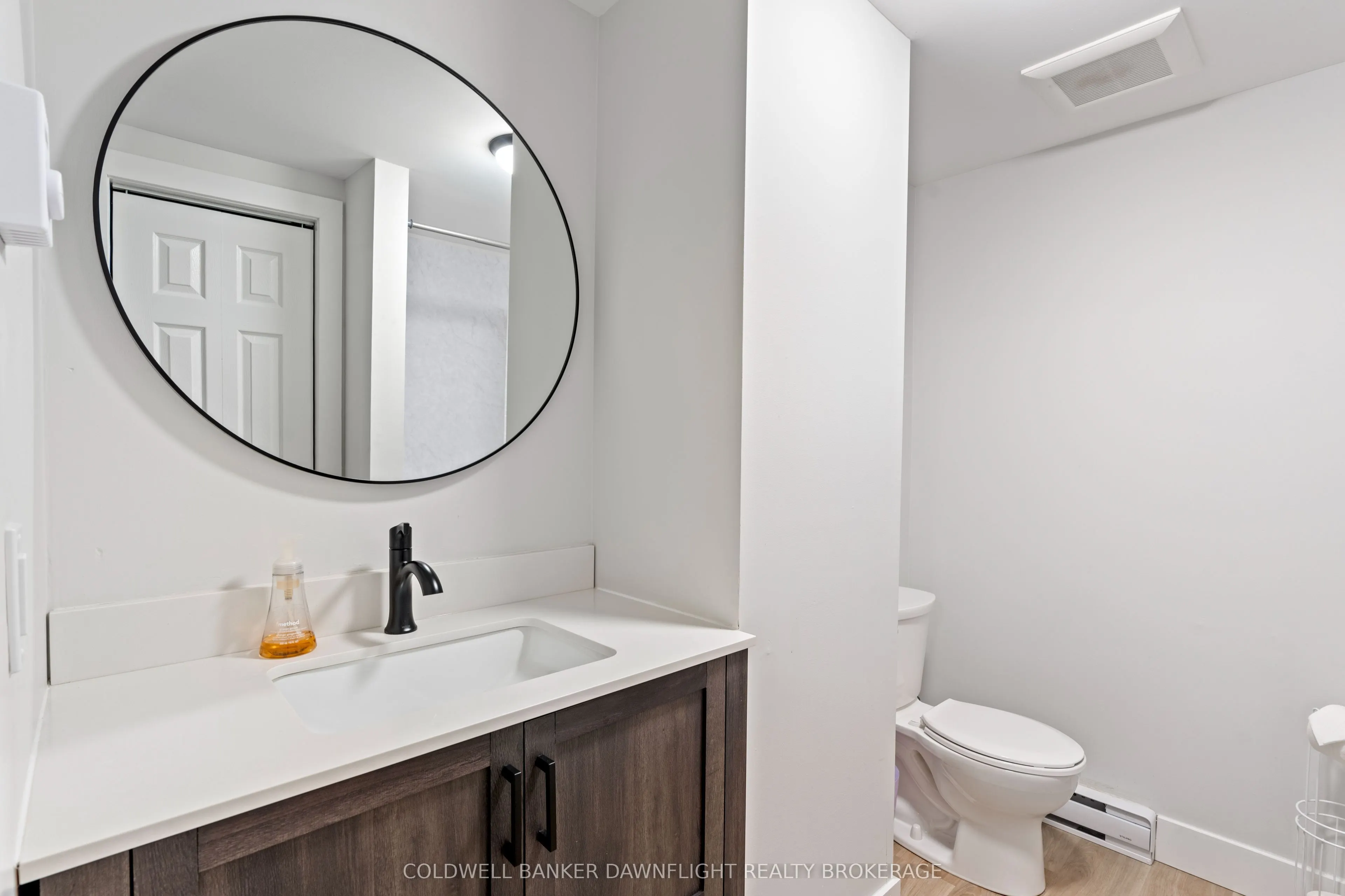 383 Main Street S, #4