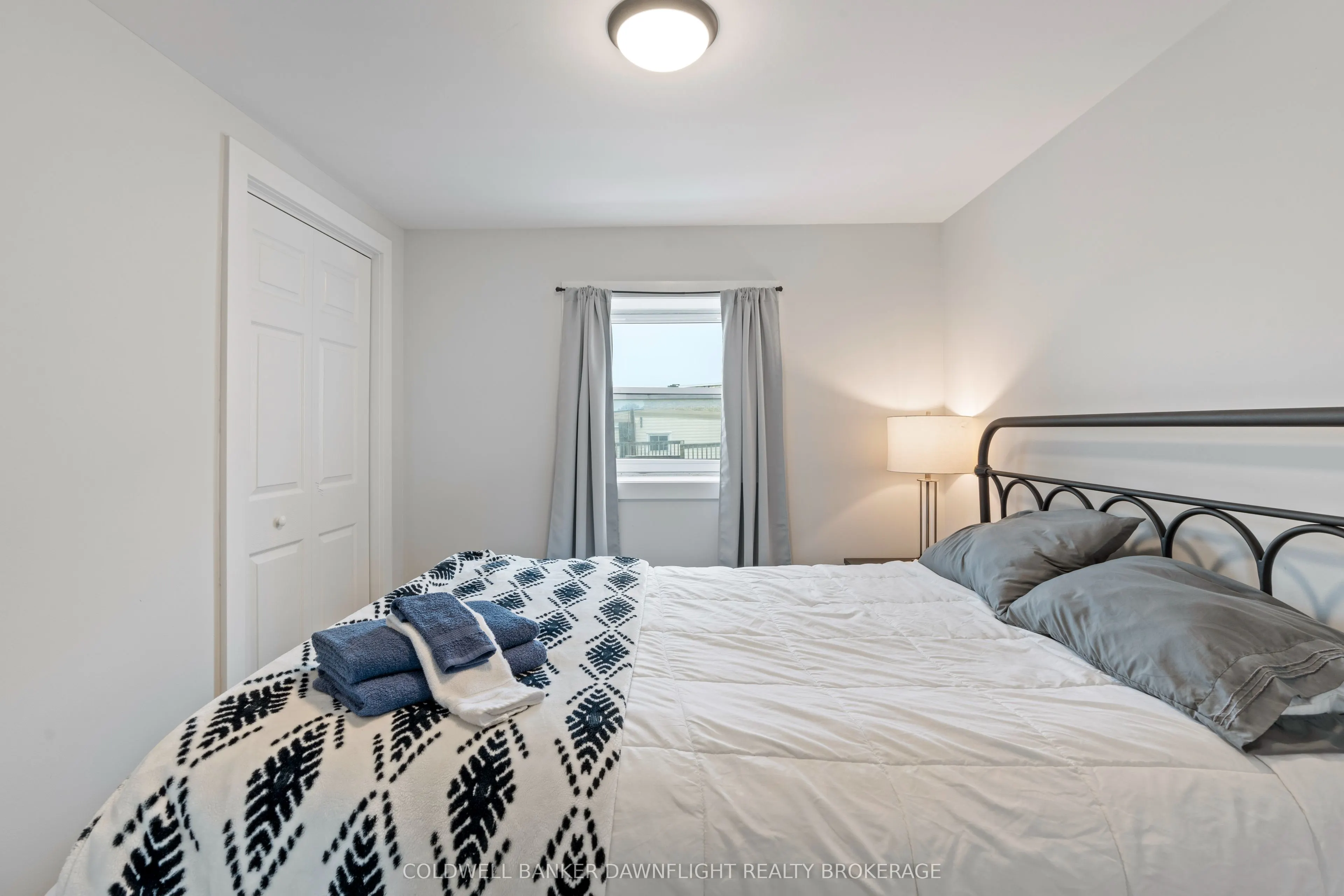 383 Main Street S, #4