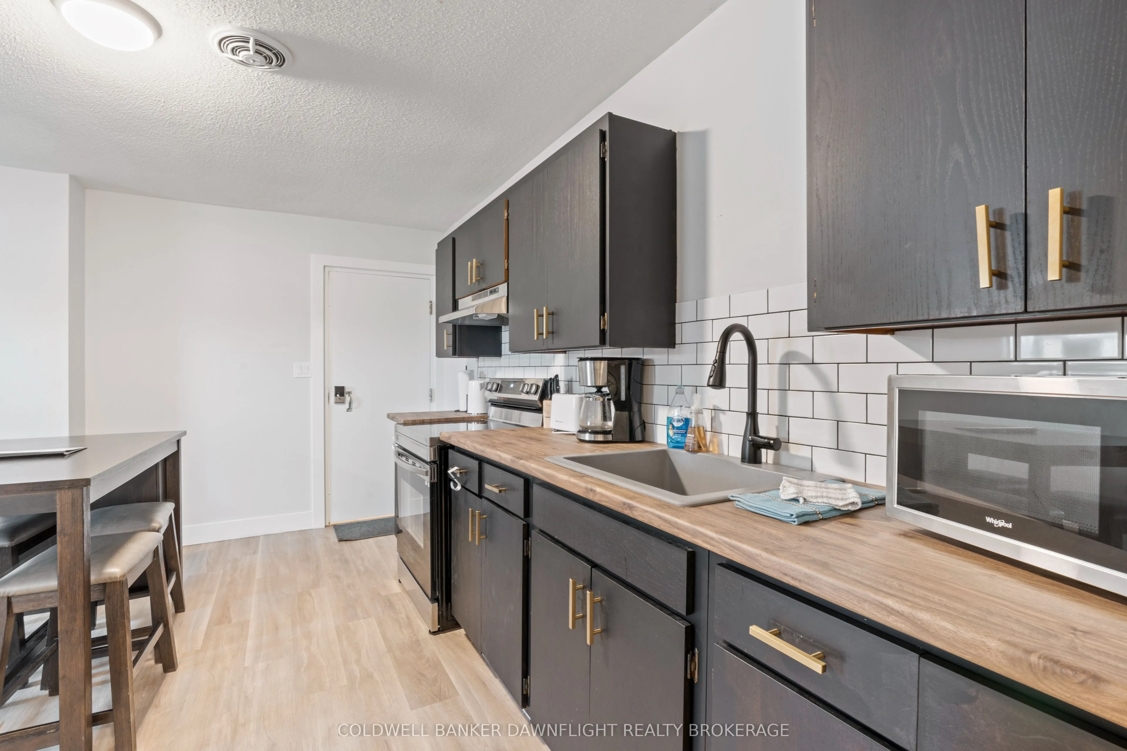 383 Main Street S, #4