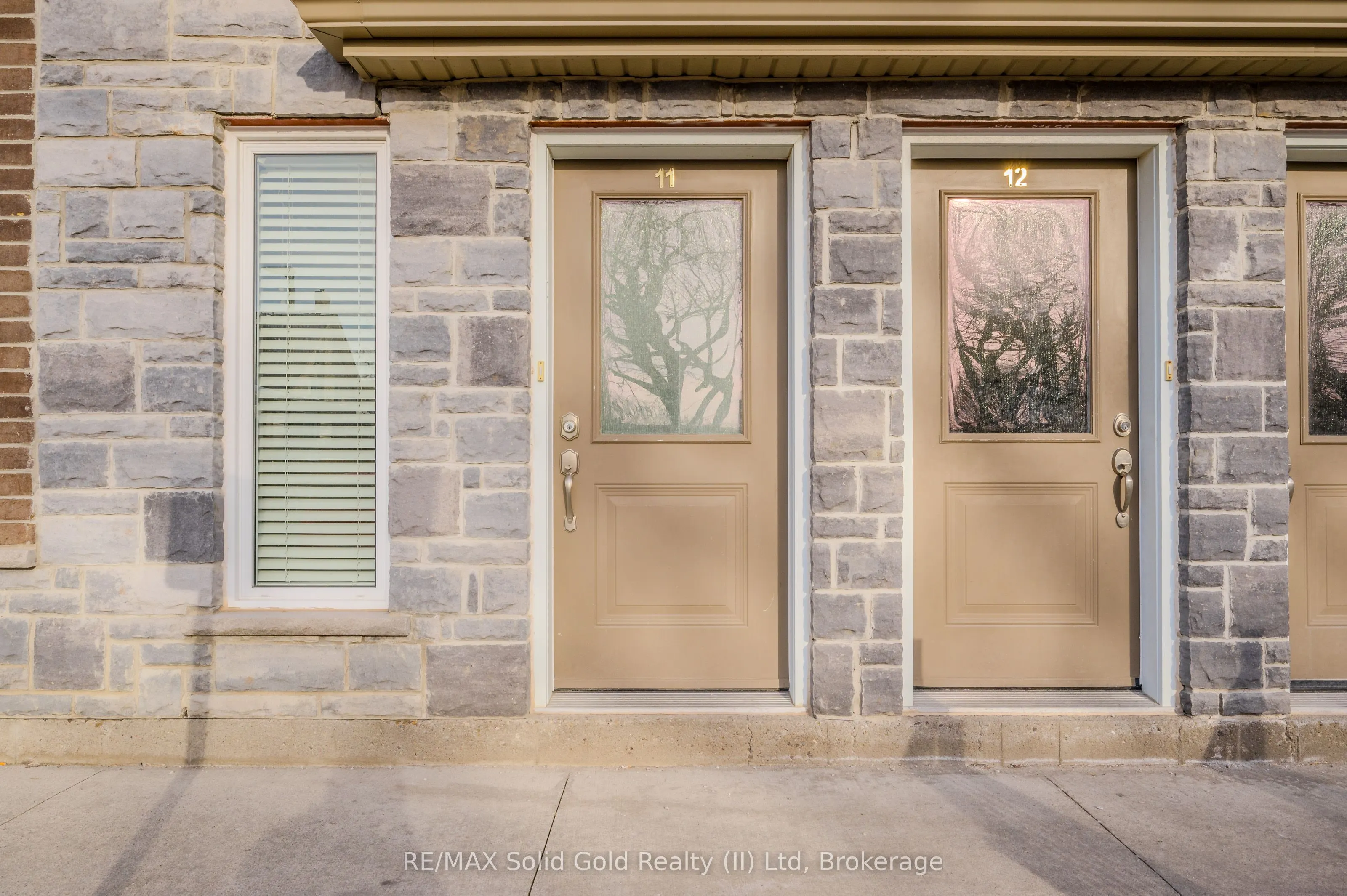 122 Courtland Avenue E, #11