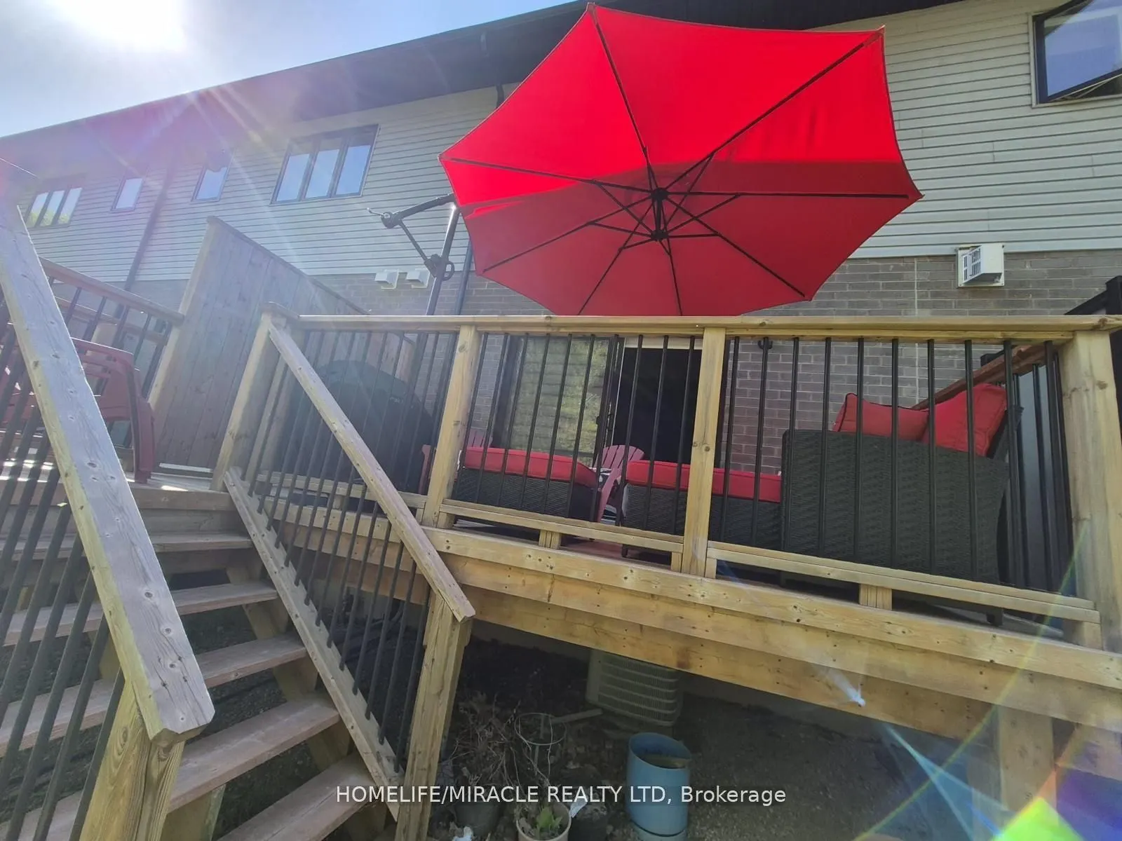 886 Robert Ferrie Drive