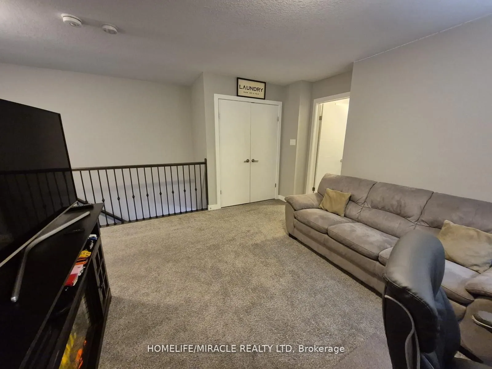886 Robert Ferrie Drive