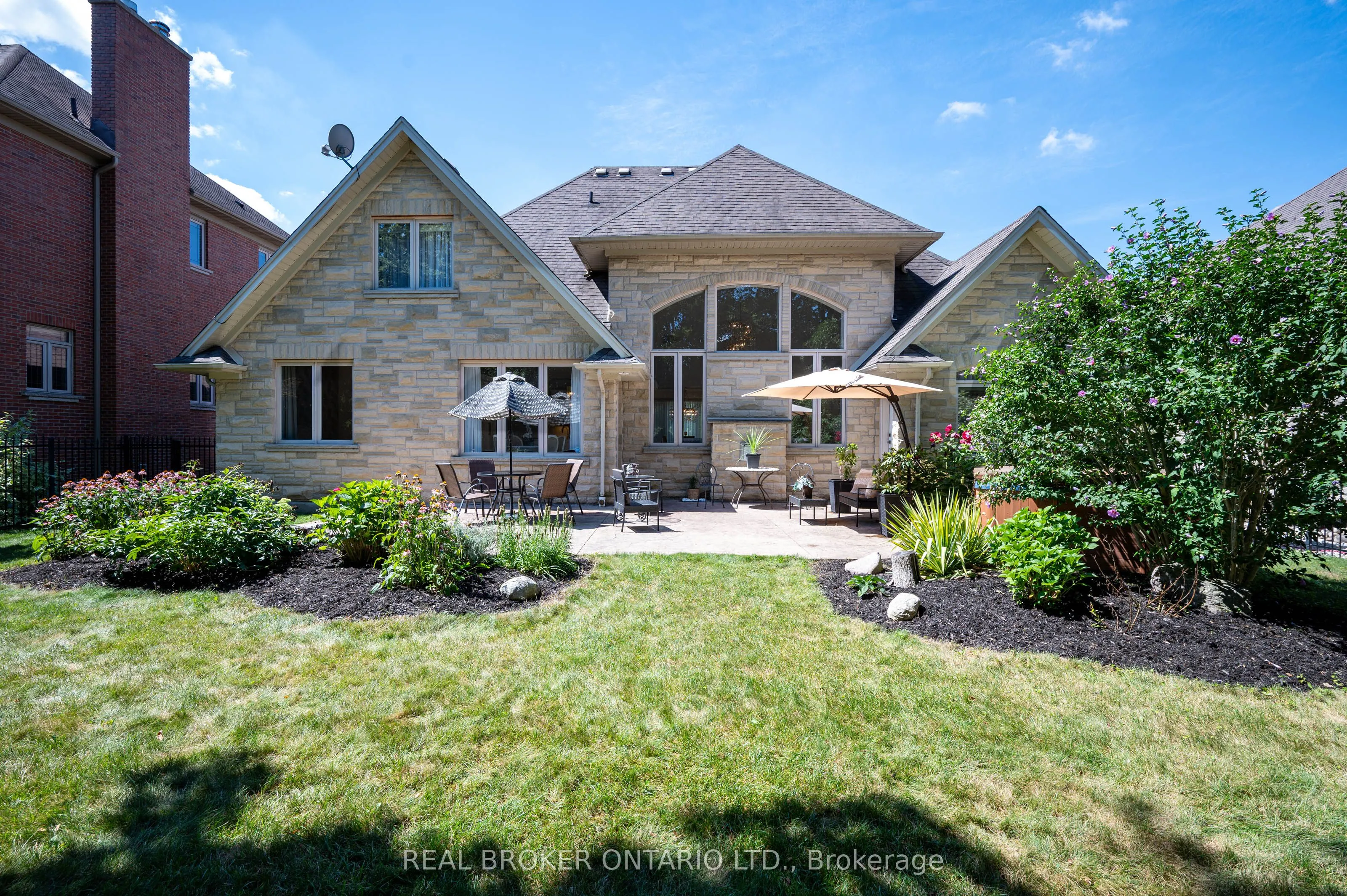 215 Black Maple Court