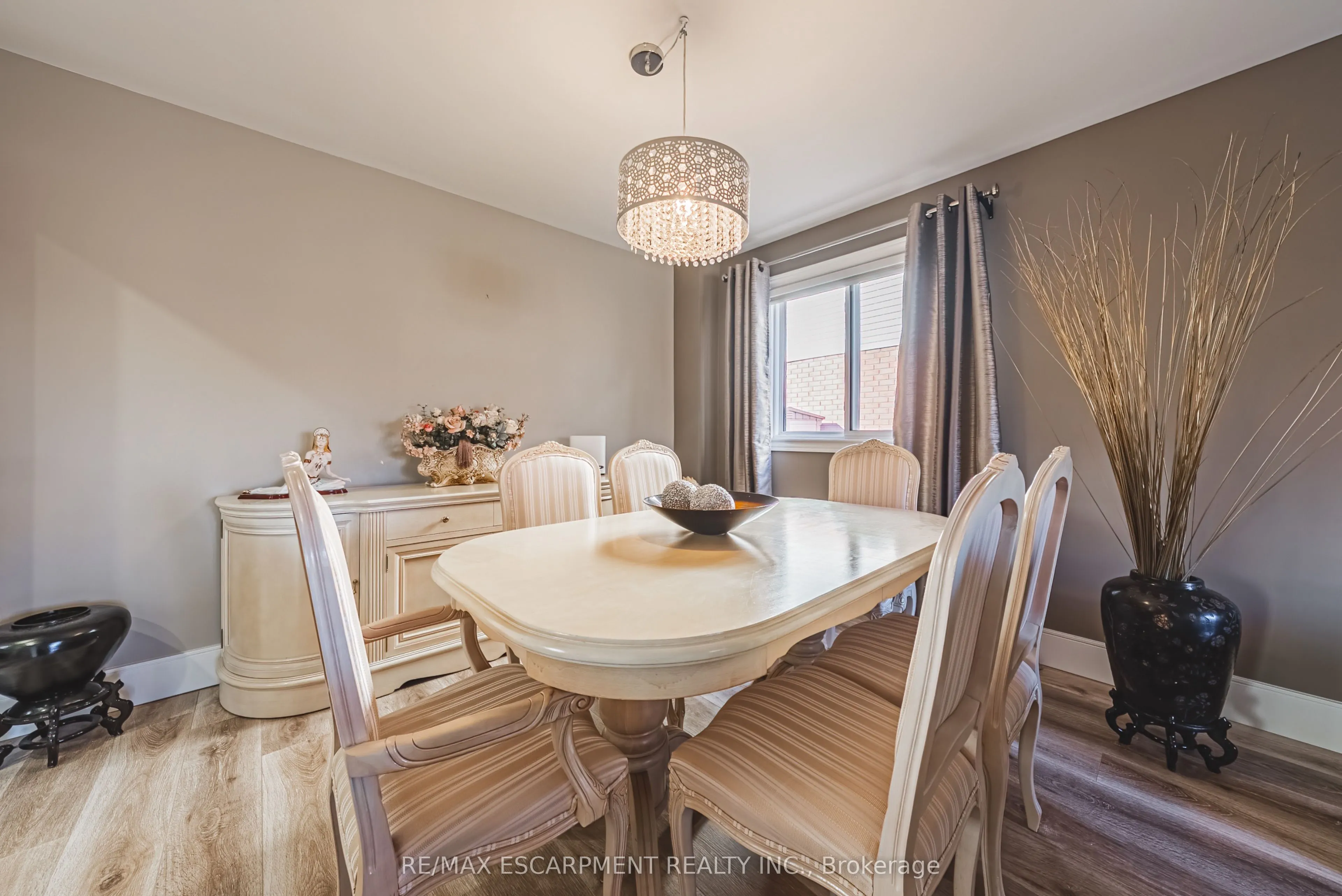 103 Broughton Avenue