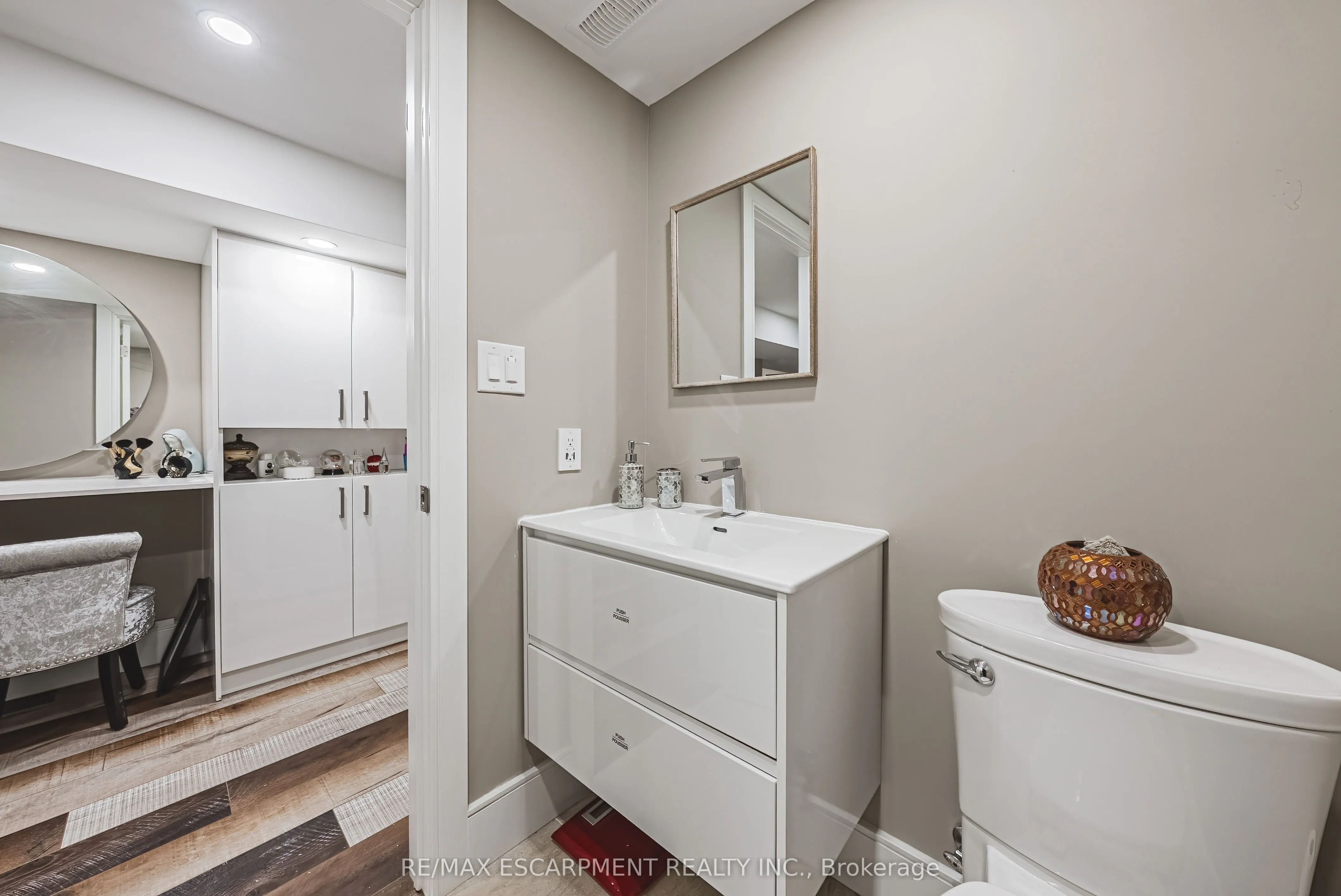 103 Broughton Avenue