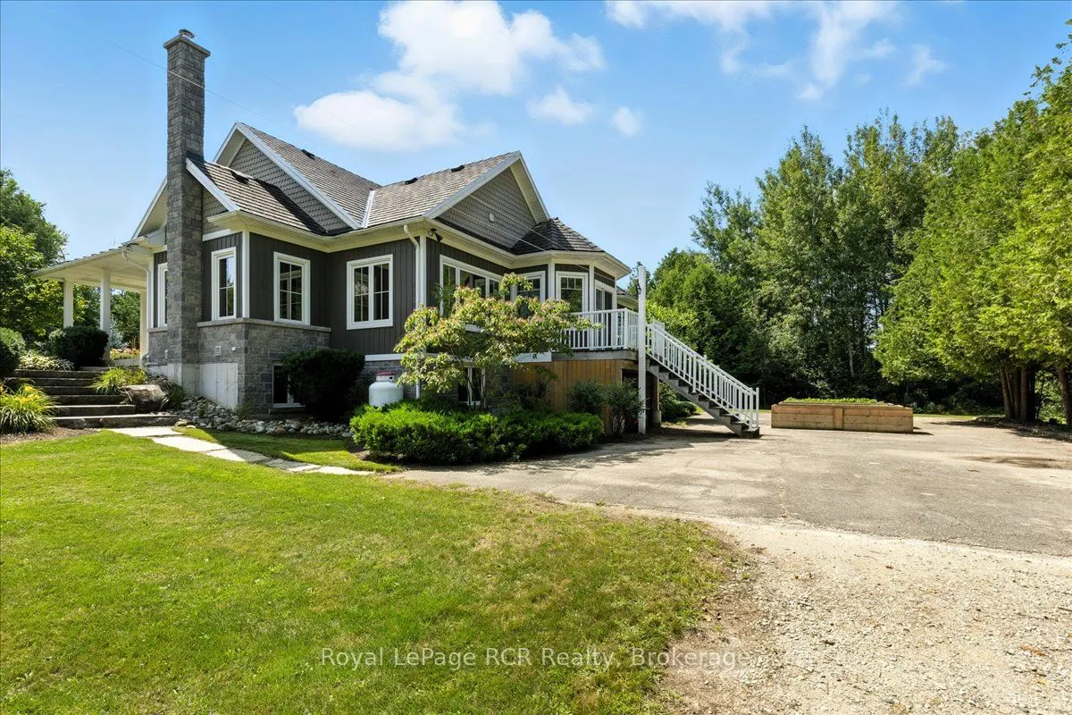 7572 Sideroad 3 E