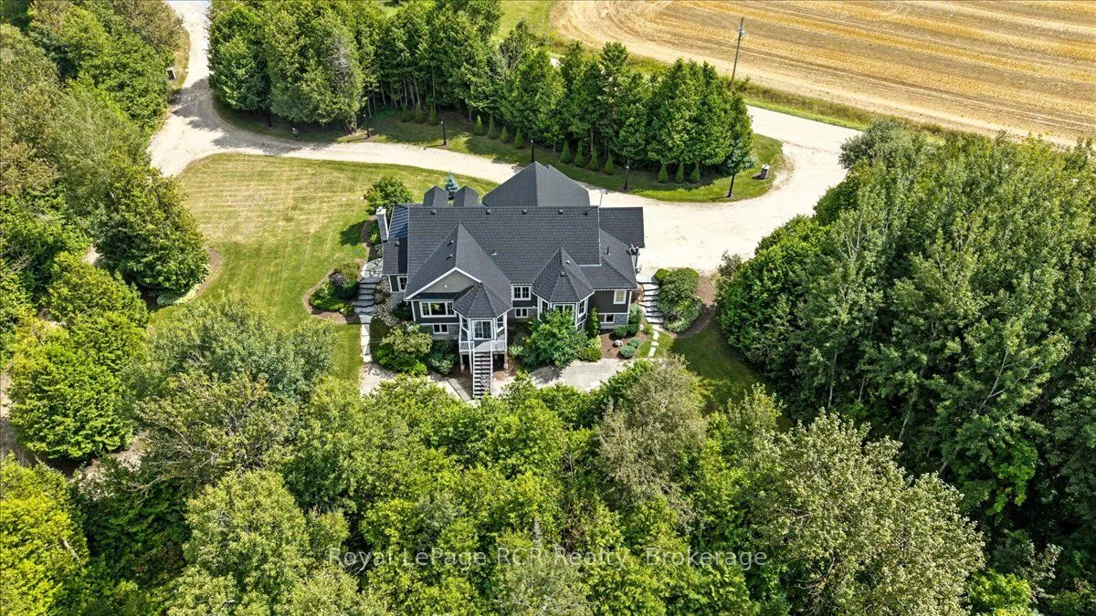 7572 Sideroad 3 E