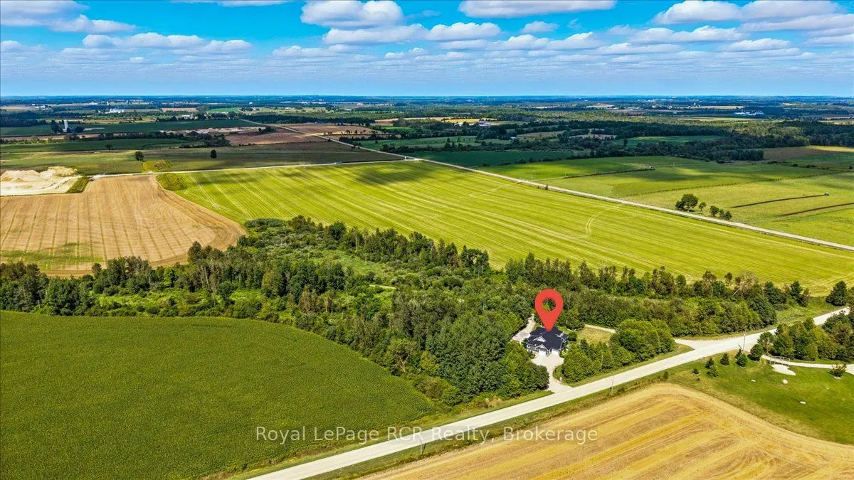 7572 Sideroad 3 E