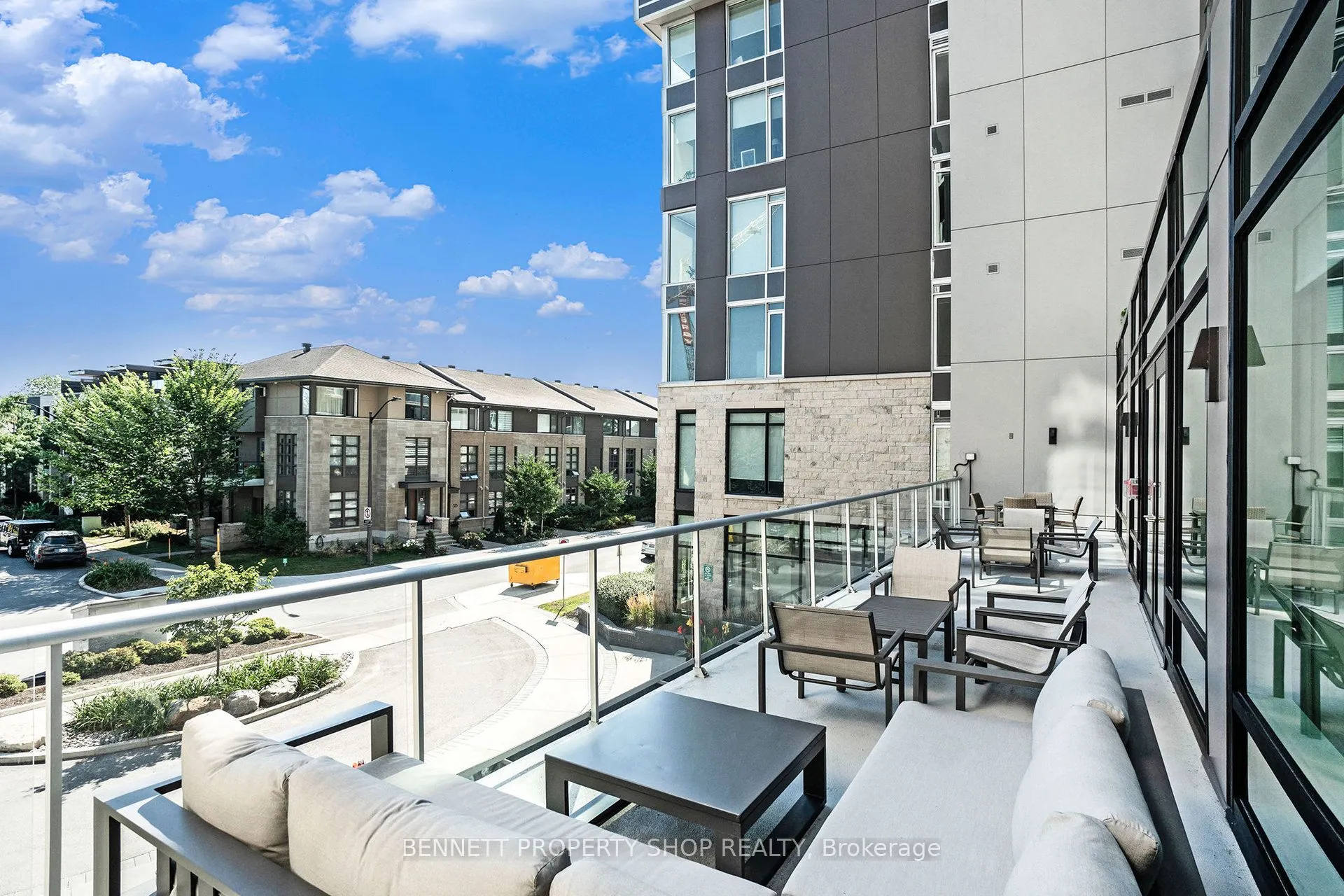 530 De Mazenod Avenue, #105