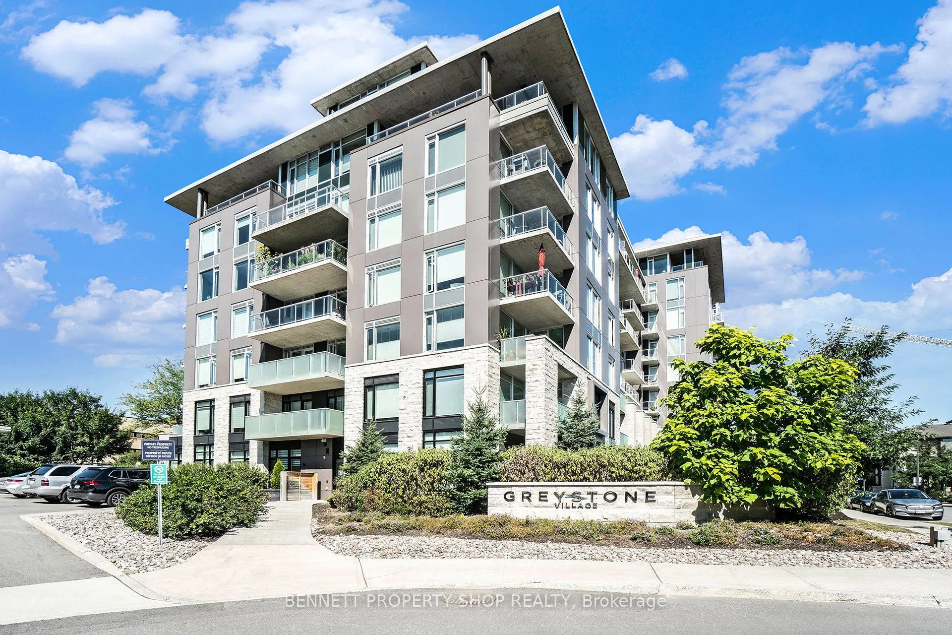 530 De Mazenod Avenue, #105