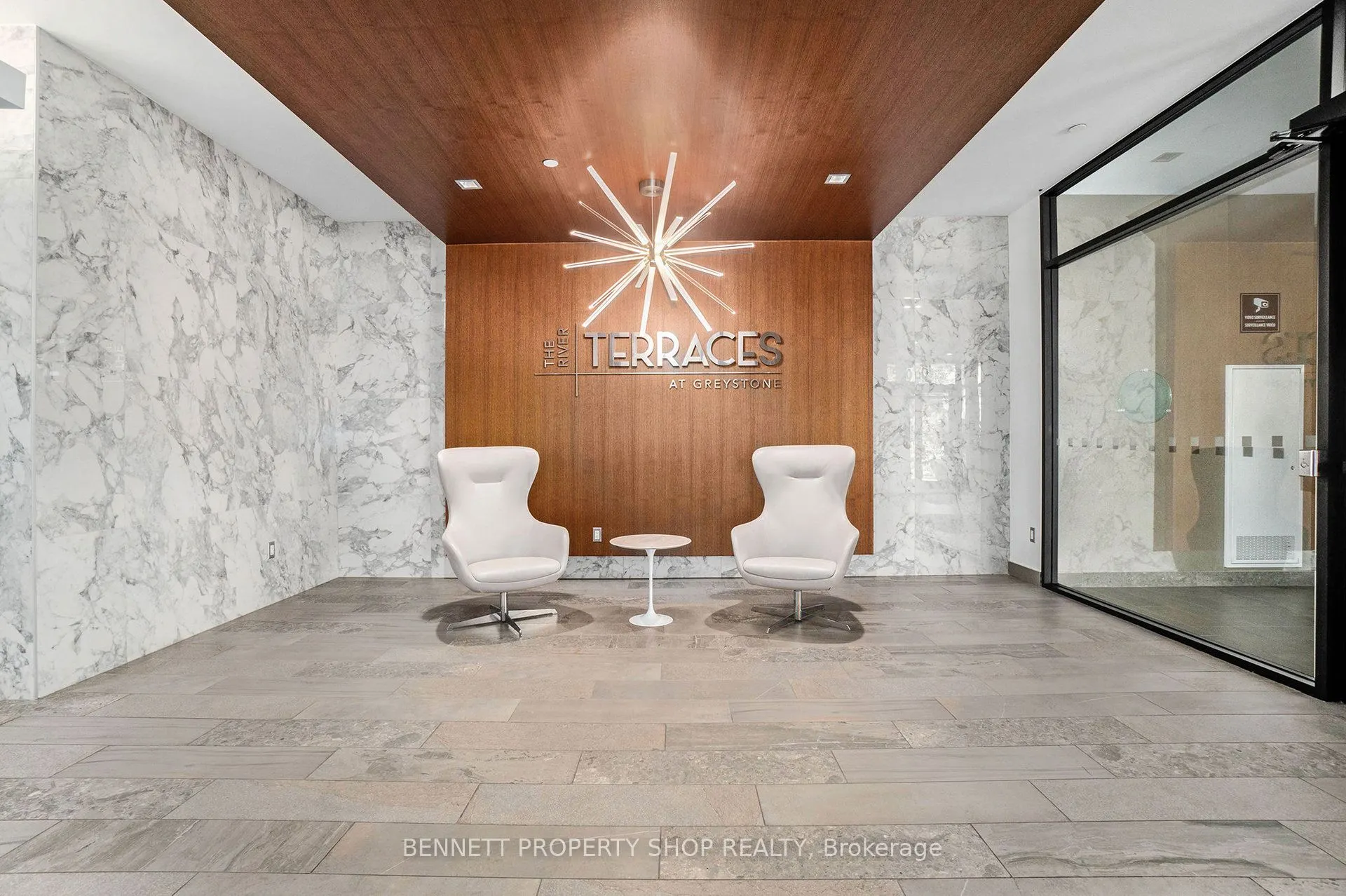 530 De Mazenod Avenue, #105