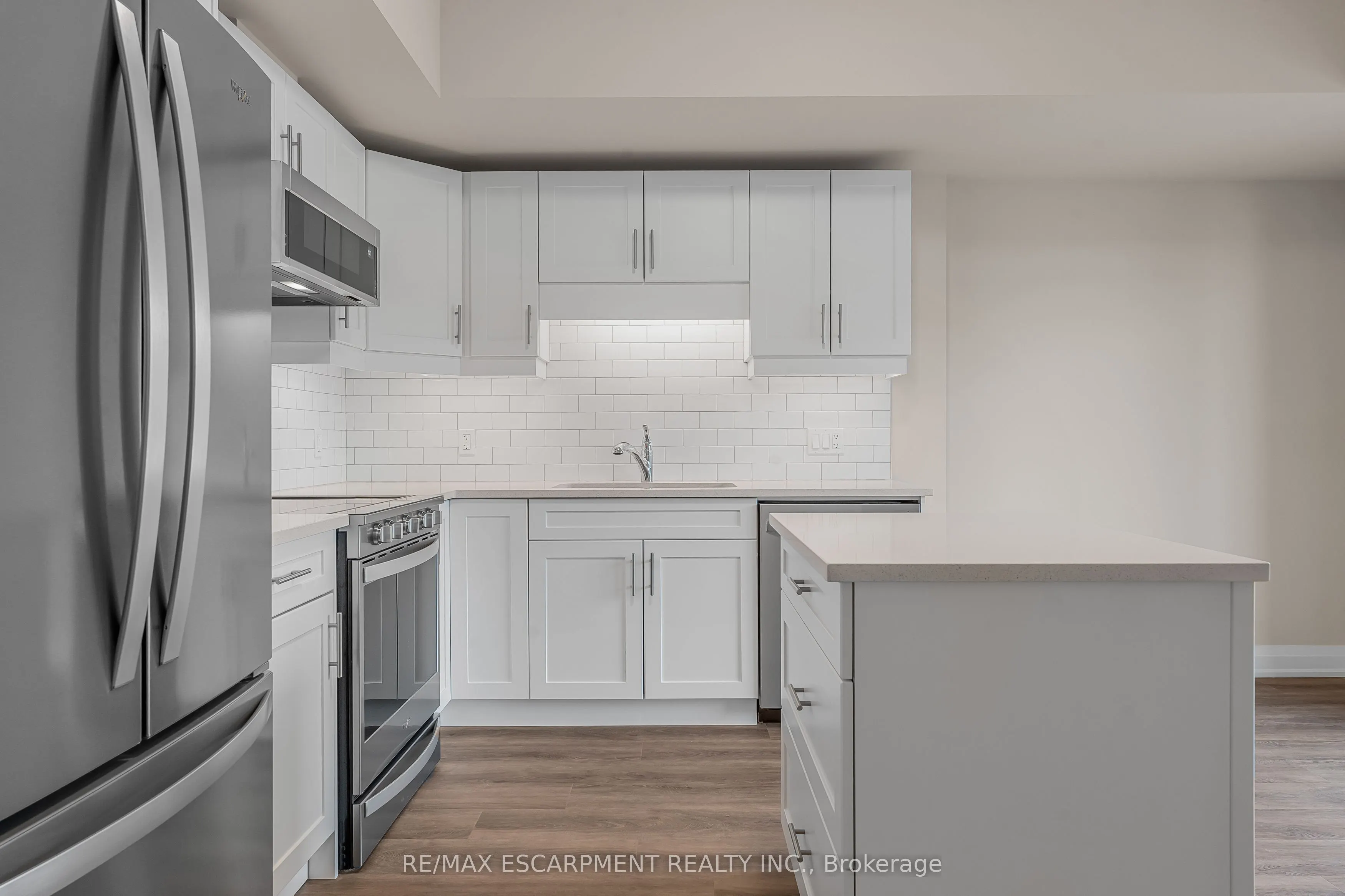 118 Summersides Boulevard, #403