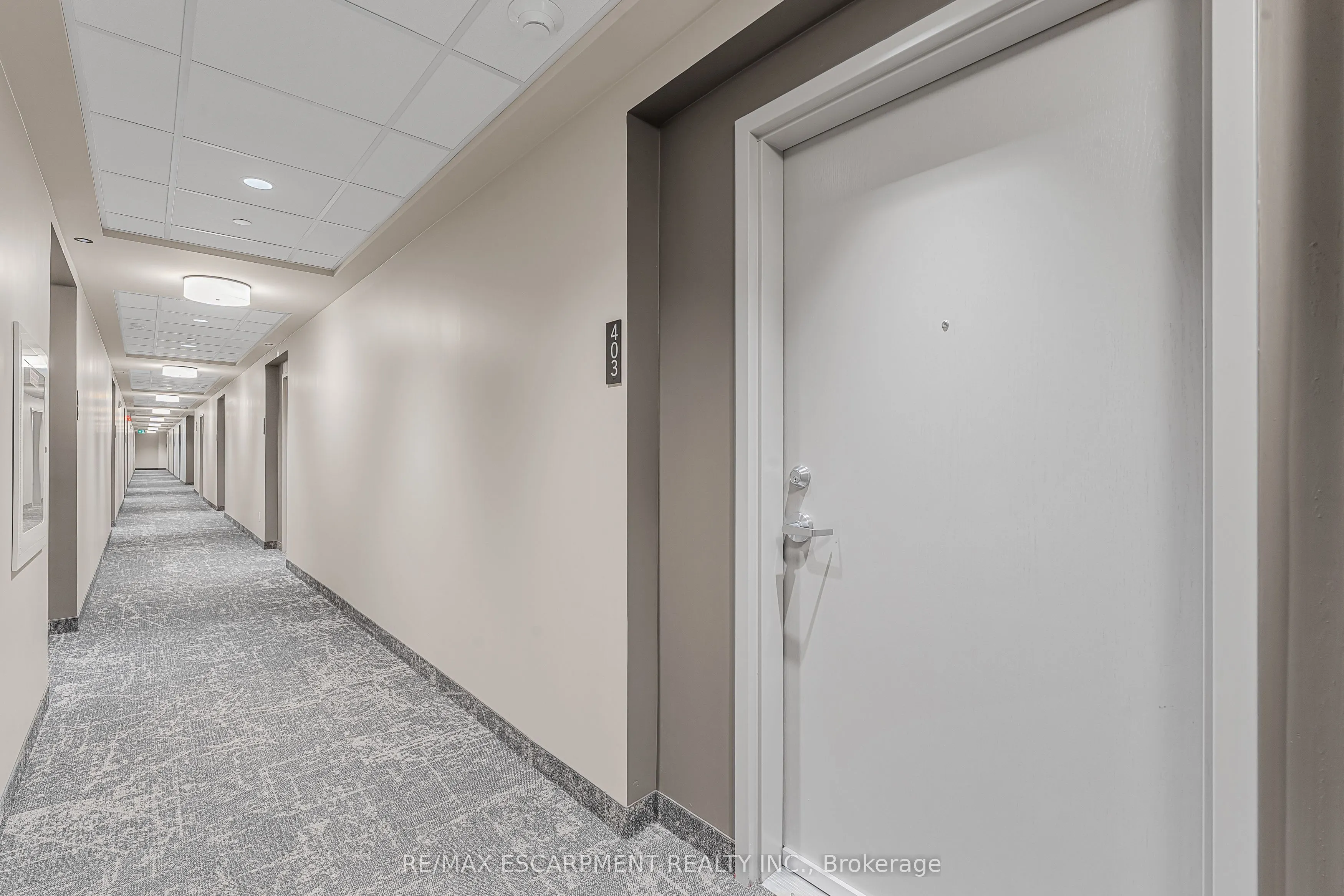 118 Summersides Boulevard, #403