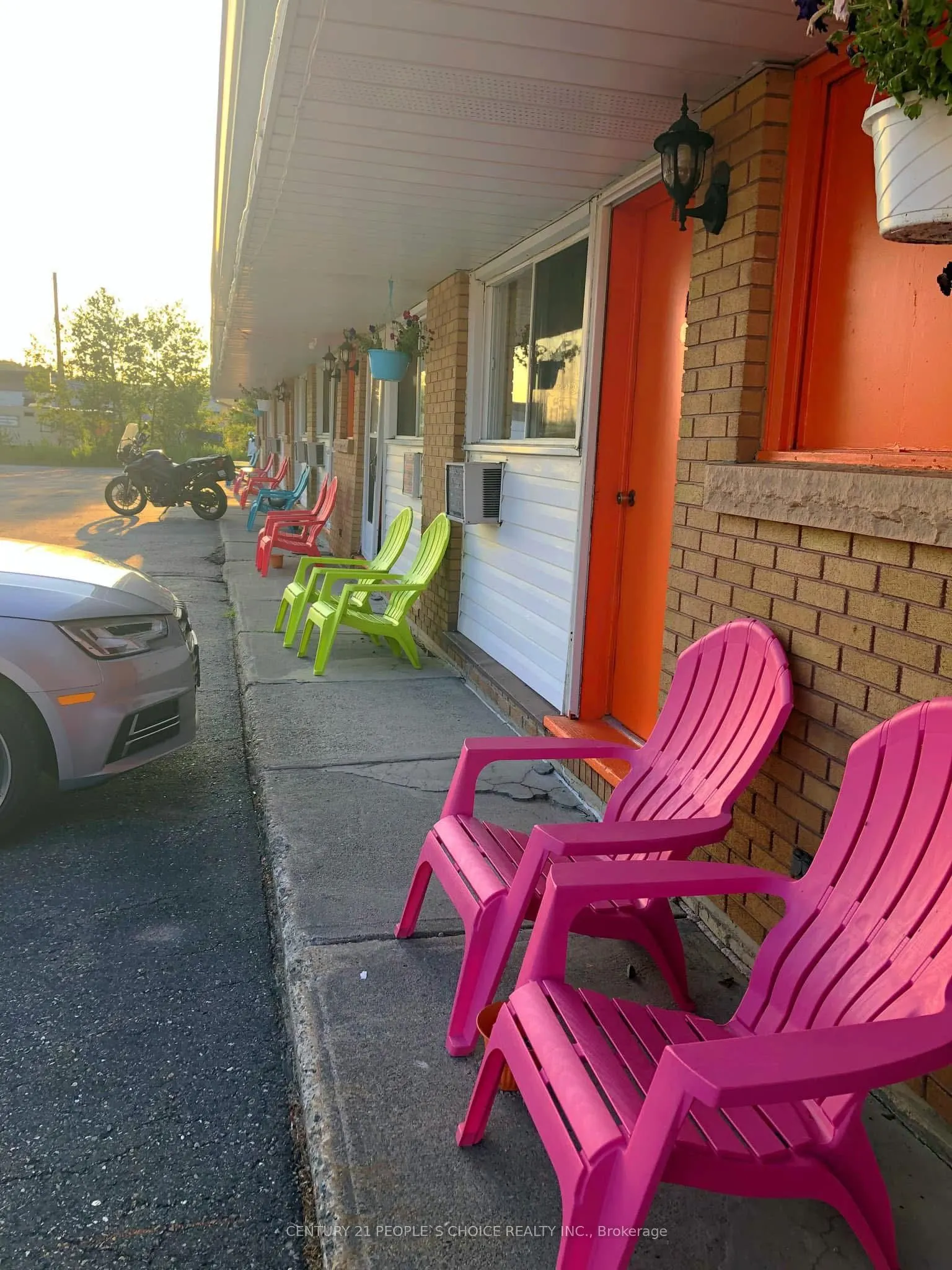 381 Hwy 17 Highway W